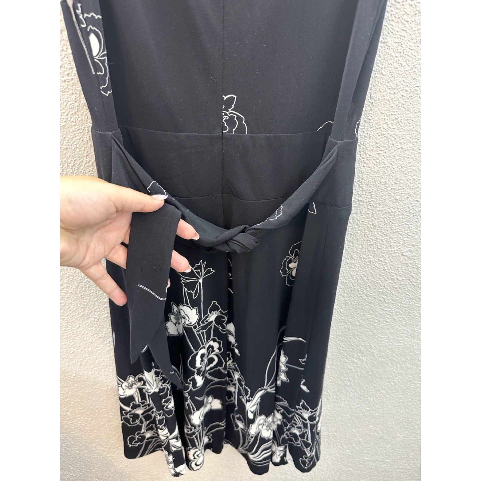 Chaps Chaps Dress Black Floral Sleeveless Tank Womens M A-Line Knee Length Size M / US 6-8 / IT 42-44 - 6 Thumbnail