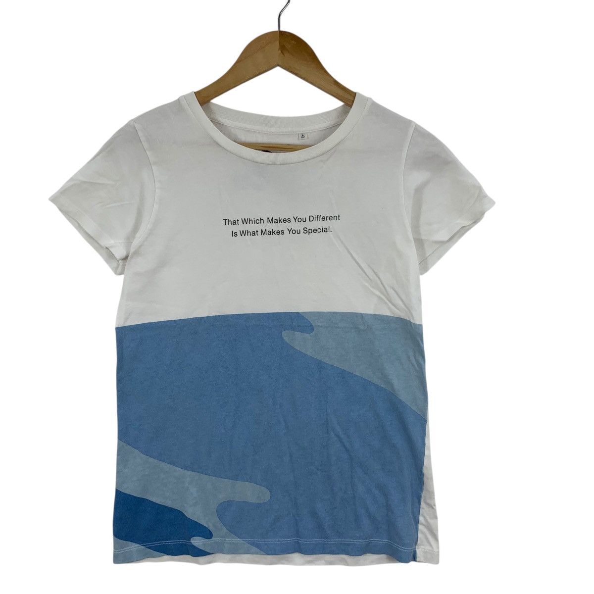Uniqlo PHARRELL WILLIAMS x UNIQLO Different Special Tee Shirt Top Size L / US 10 / IT 46 - 5 Thumbnail