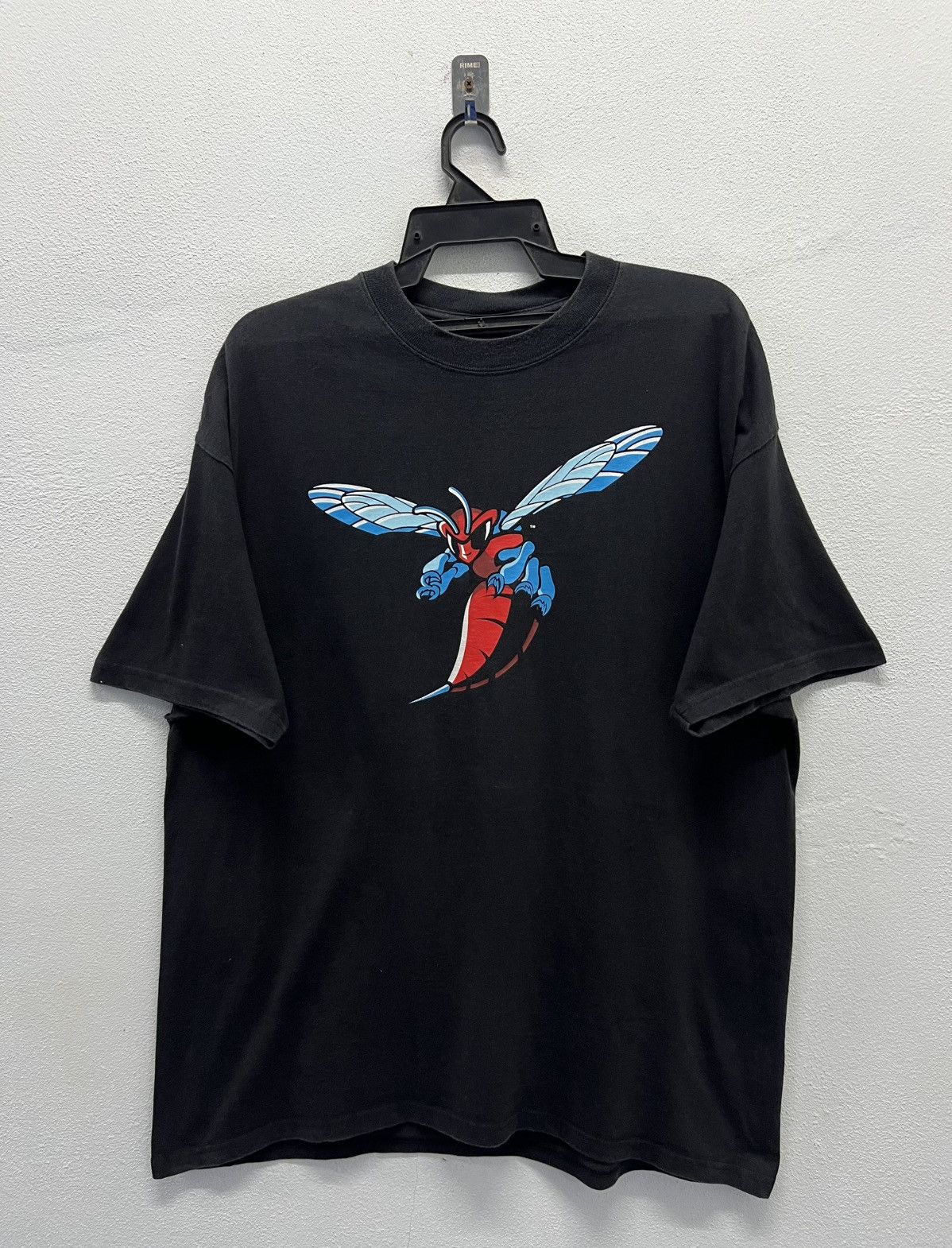 Vintage VINTAGE UNIVERSITY OF DELAWARE STATE HORNET NCAA SHIRT Size US L / EU 52-54 / 3 - 1 Thumbnail