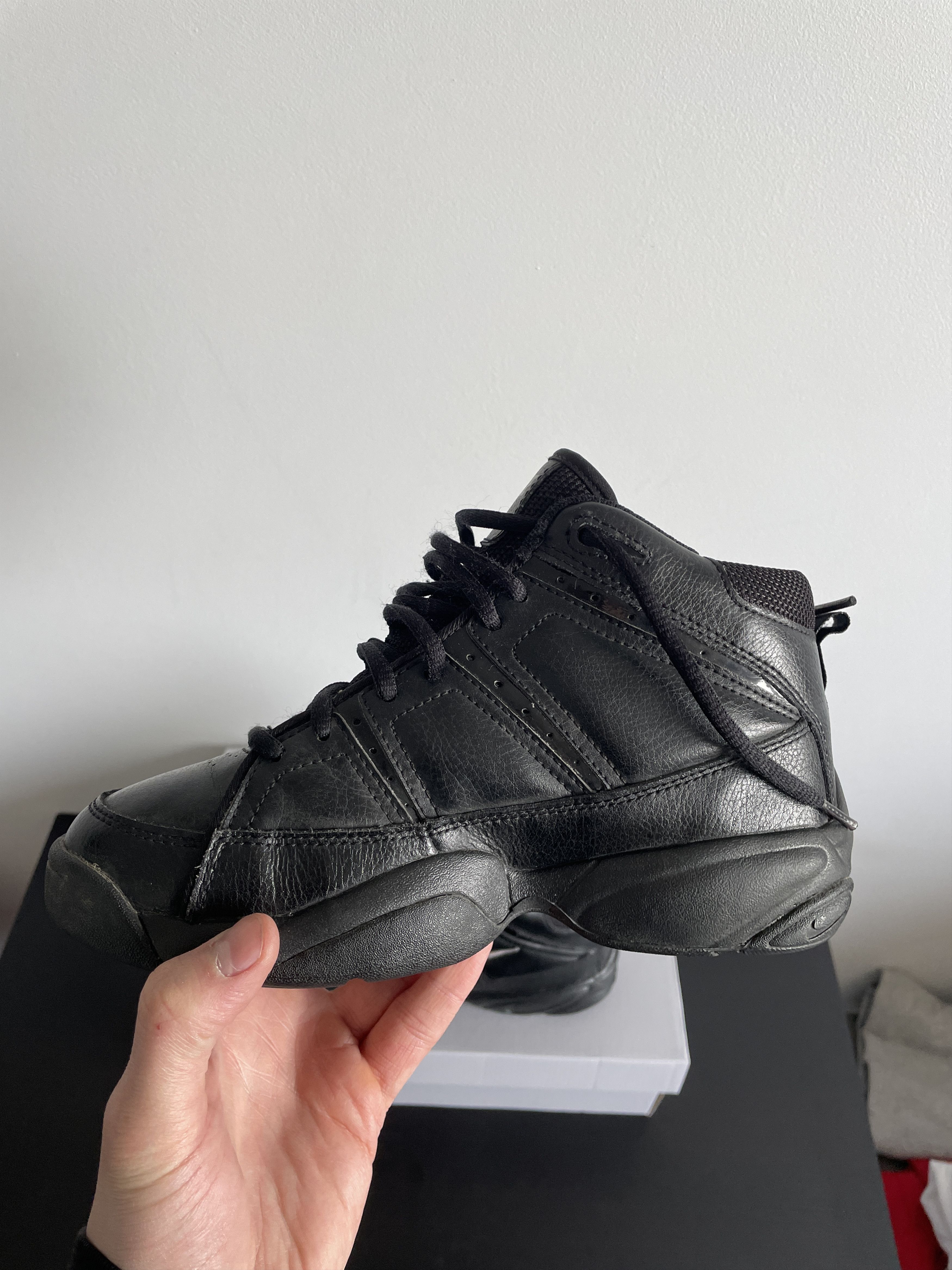 Nike × Vintage NIKE TEAM HUSTLED D III HIGH TOP BLACK LEATHER SNEAKERS Size US 6 / IT 36 - 5 Thumbnail