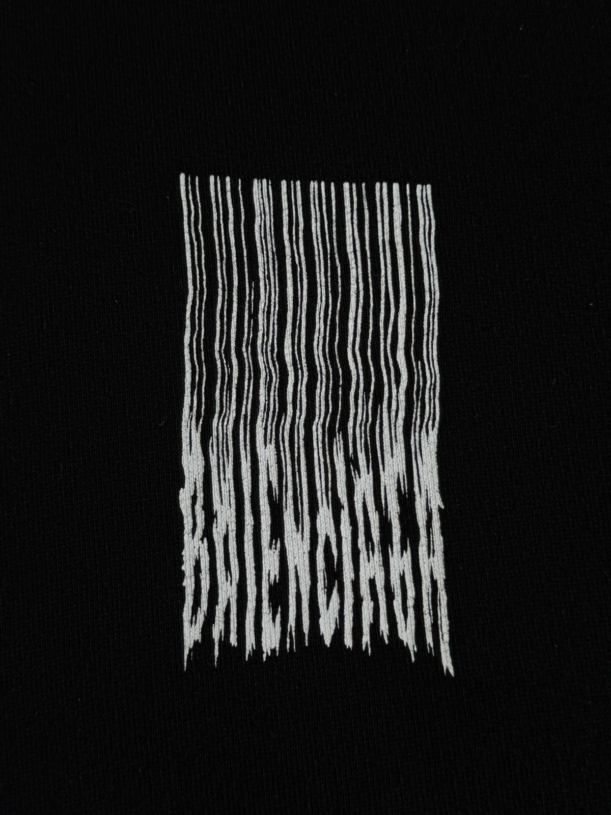 Balenciaga Balenciaga Unifit Barcode Logo Ovesized Hoodie Size US L / EU 52-54 / 3 - 13 Thumbnail