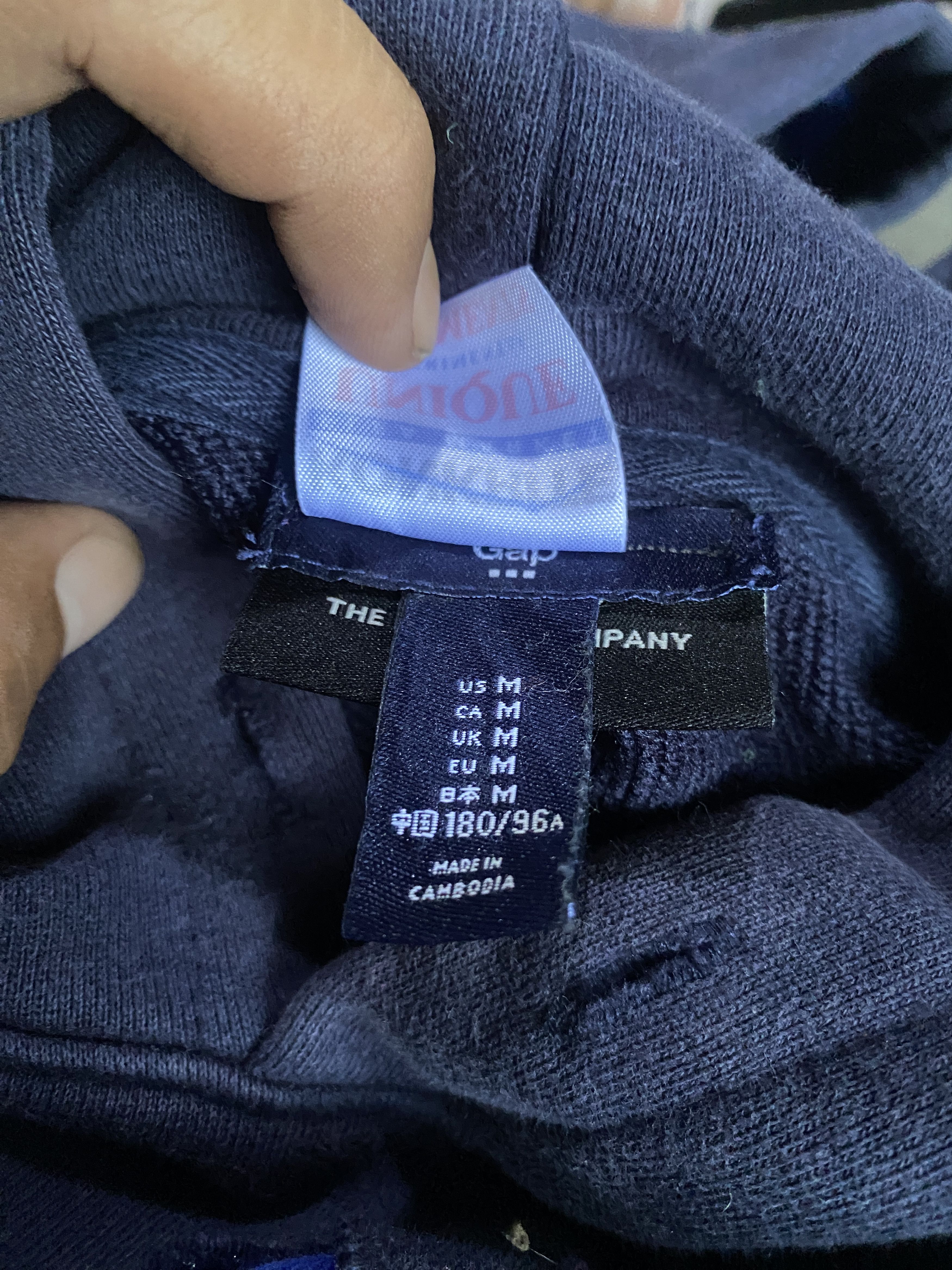Gap × Handmade 1 OF 1 REWORKED GAP CRACKY NAVY HOODIE SIZE L Size US L / EU 52-54 / 3 - 6 Thumbnail