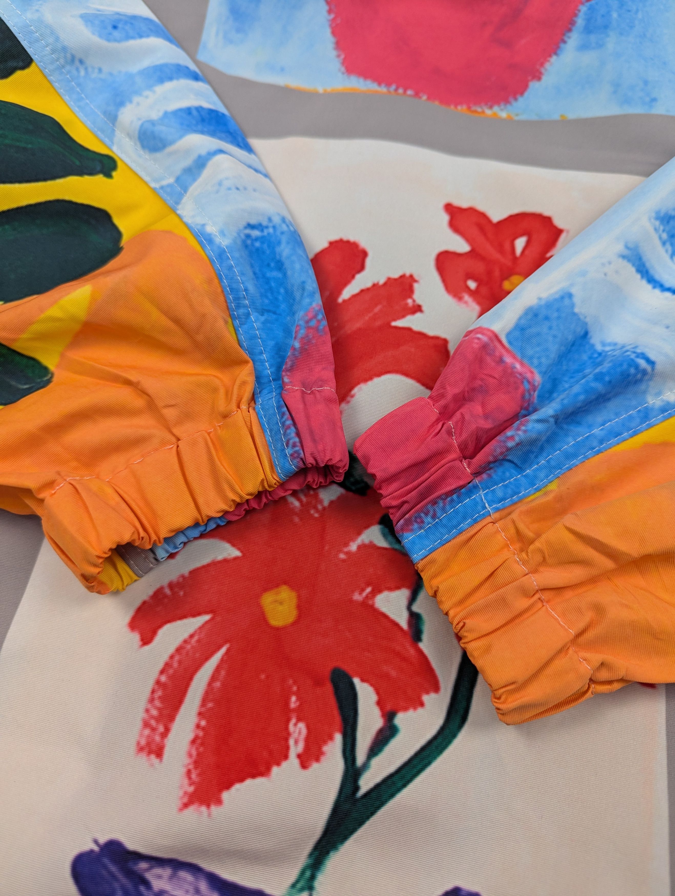 The Museum Visitor Flower Painting Anorak Hoodie Jacket