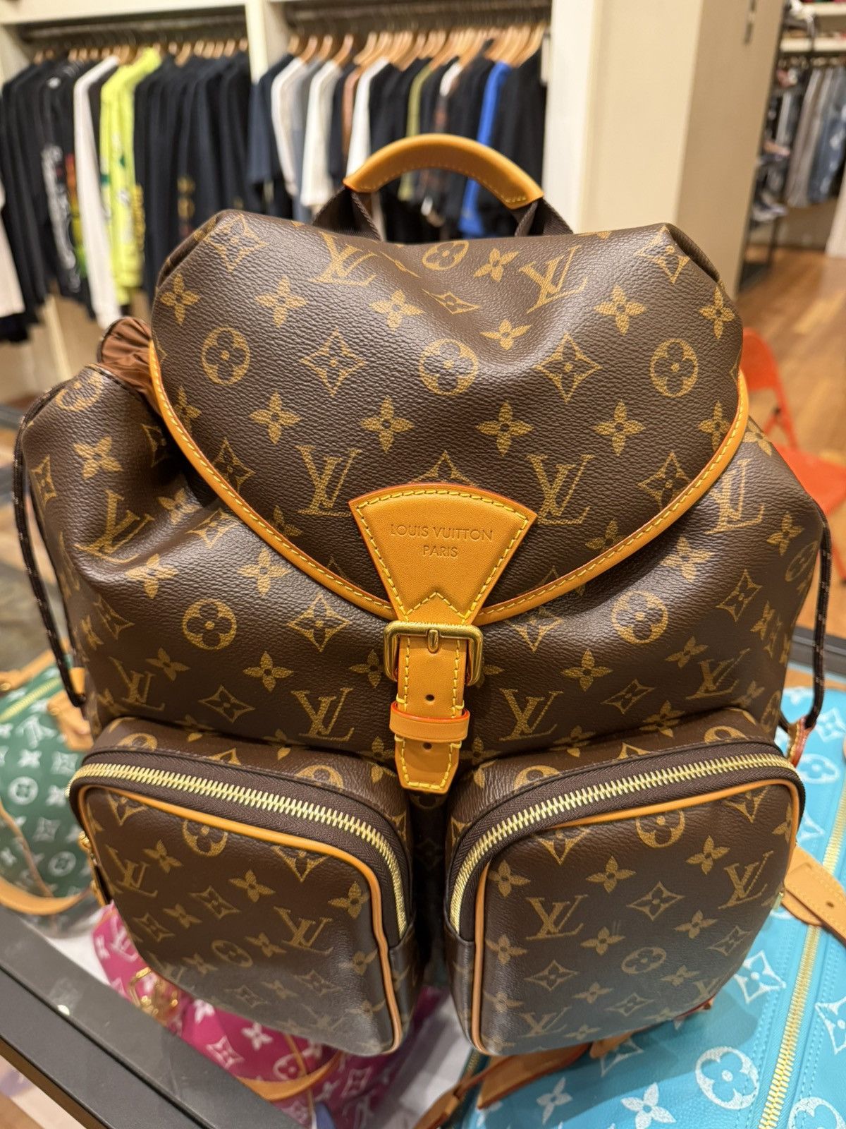 Louis Vuitton Louis Vuitton Montsouris Cargo Backpack Size ONE SIZE - 3 Thumbnail