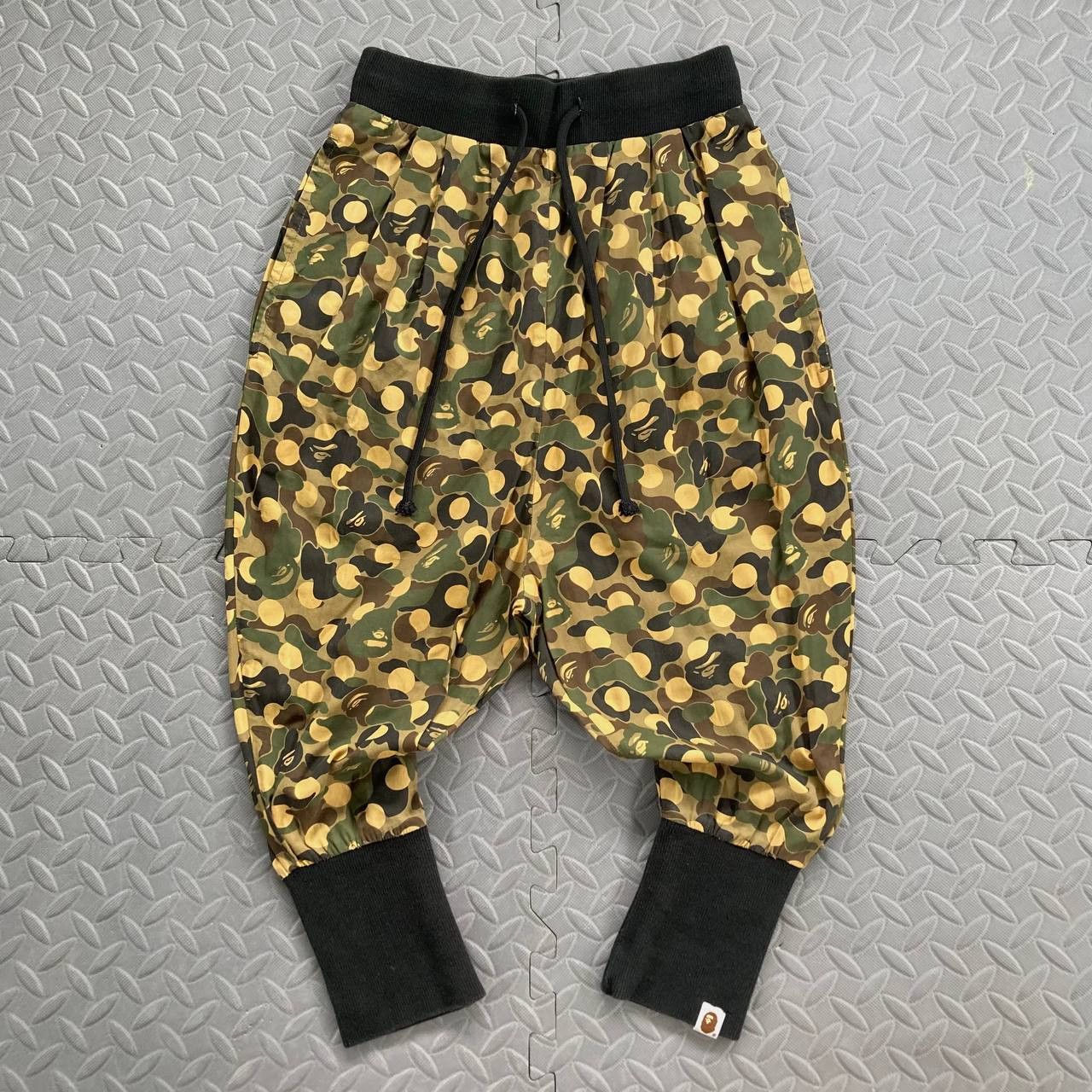 Bape ABC Camou Drop Crotch Harem Pants Size 26" / US 2 / IT 38 - 1 Thumbnail