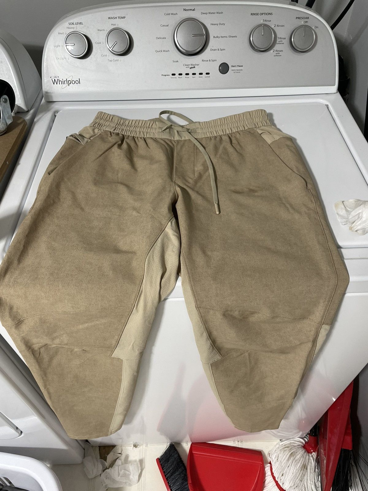Lululemon Rare Lululemon Colorway SS19 Size Medium Size US 30 / EU 46 - 2 Thumbnail