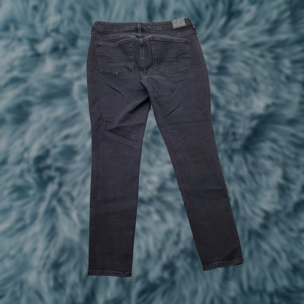 American Eagle Outfitters American Eagle Outfitters Jeans Women Size 12 Black Denim Dream Stretch Straight Leg Comfort Pockets 32 Inseam 26.75 in Mens Womens Girls Boys Size 34" / US 12 / IT 48 - 1 Thumbnail