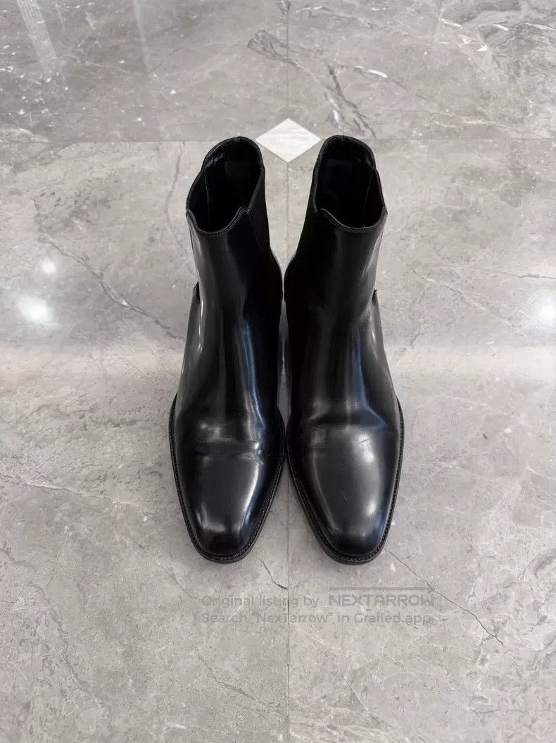 Saint Laurent Paris Saint Laurent Paris Glossy Leather Chelsea Boots Size US 7 / EU 40 - 4 Thumbnail