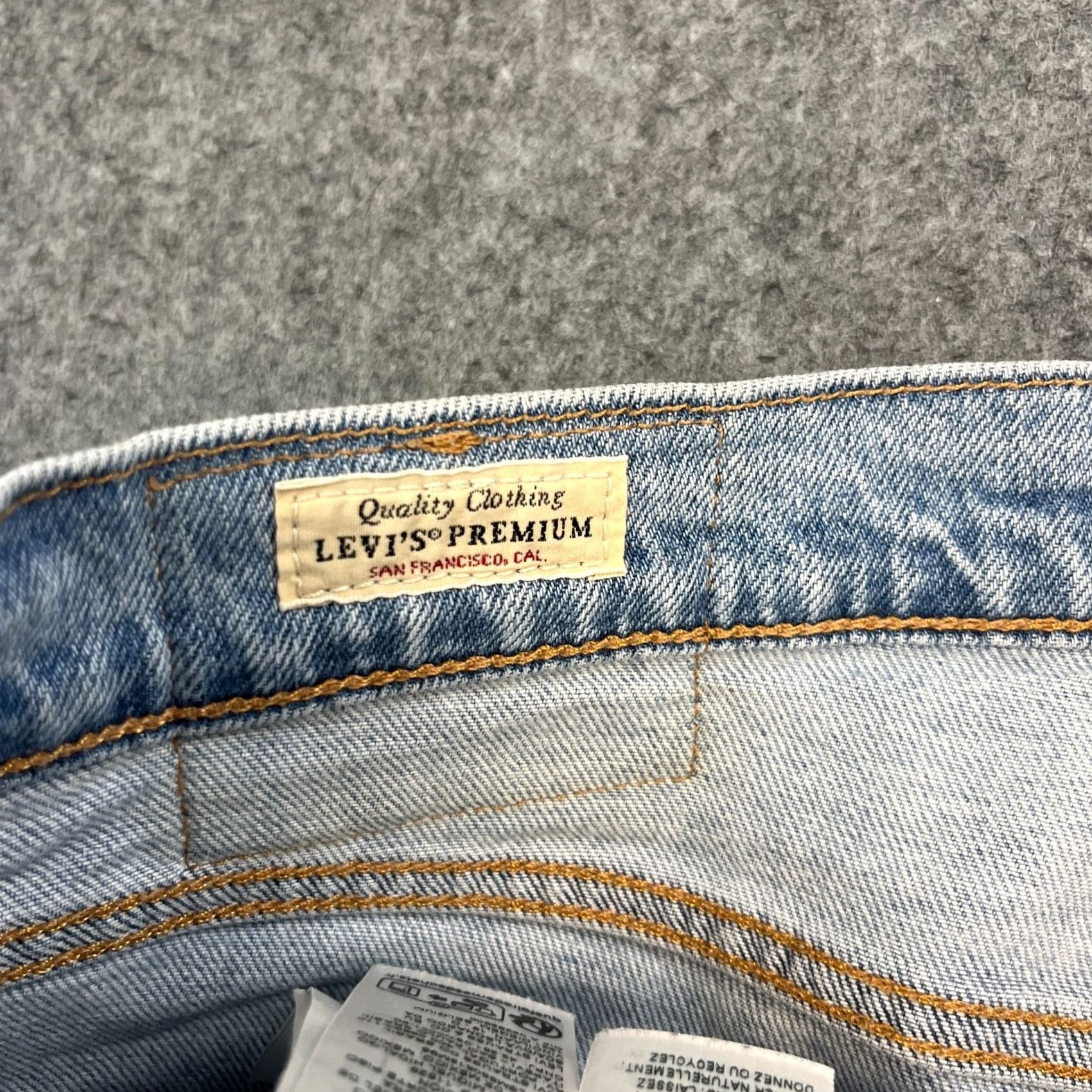 Levi's Levi's Mens Jeans Slim Fit 29 32 Light Wash Blue Stretch Premium Denim 5-Pocket Medium Rise Jeans Mens Size US 29 - 7 Thumbnail