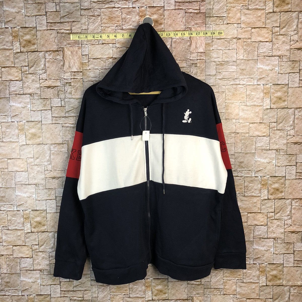Disney Disney Mickey Mouse vintage sweatshirt Hoodie #A673 Size US L / EU 52-54 / 3 - 1 Thumbnail