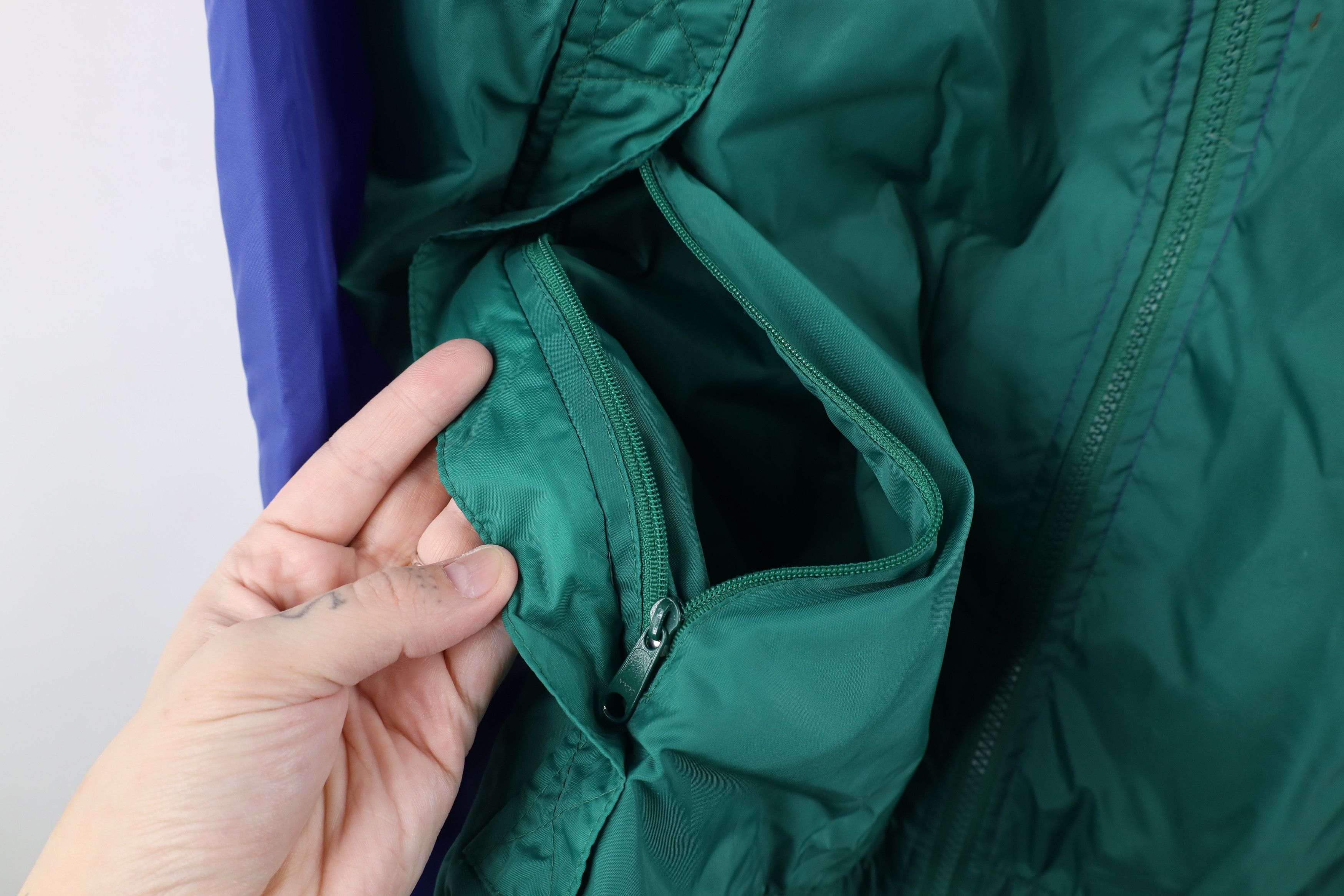 Vintage Vintage 90s Wendys Food Fresh Stuffed Pitas Hooded Jacket Size US XL / EU 56 / 4 - 6 Thumbnail