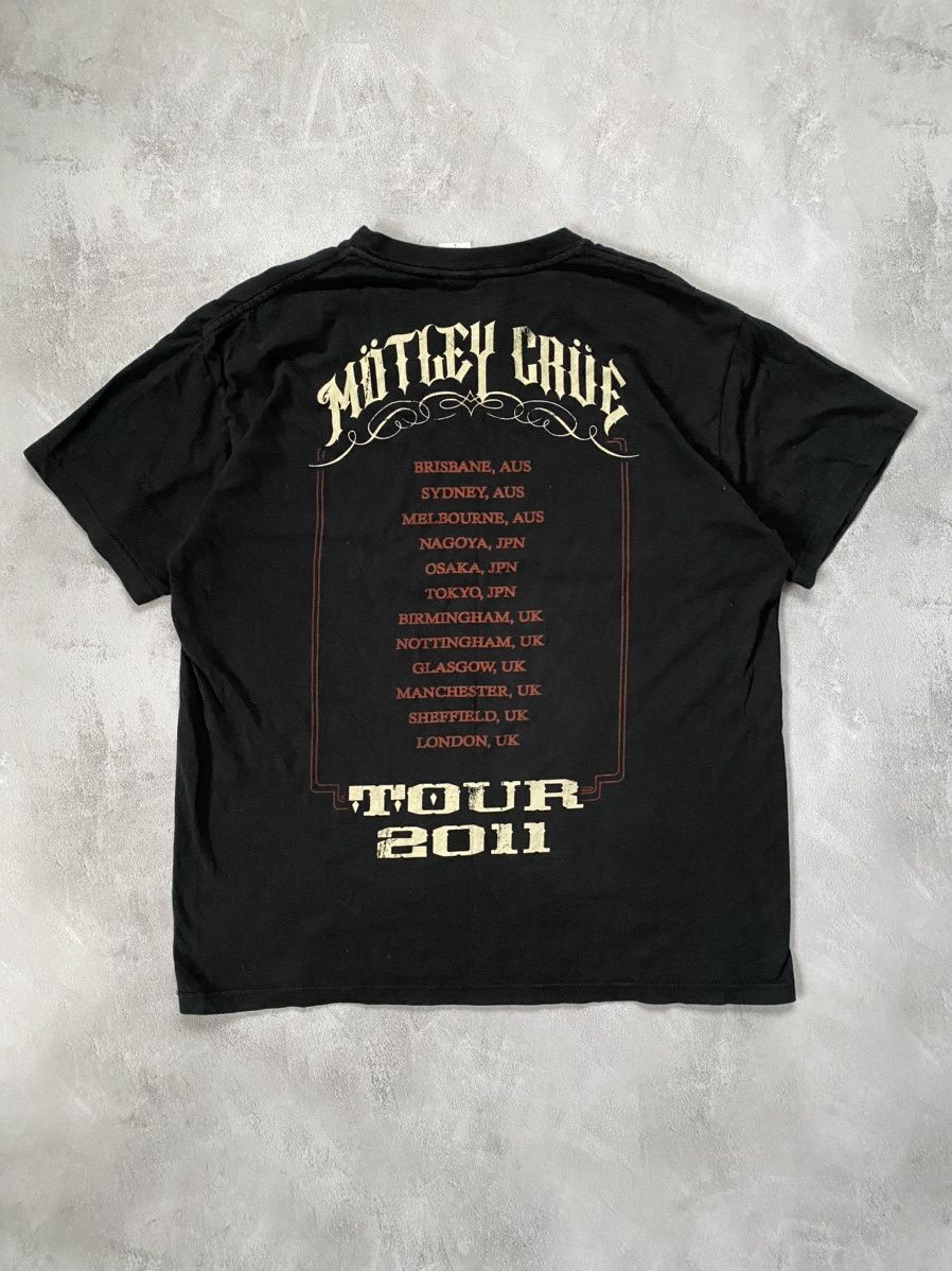 Band Tees Vintage T-Shirt Motley Cure Hollywood Tour 2011 Band Tee Size US L / EU 52-54 / 3 - 3 Thumbnail