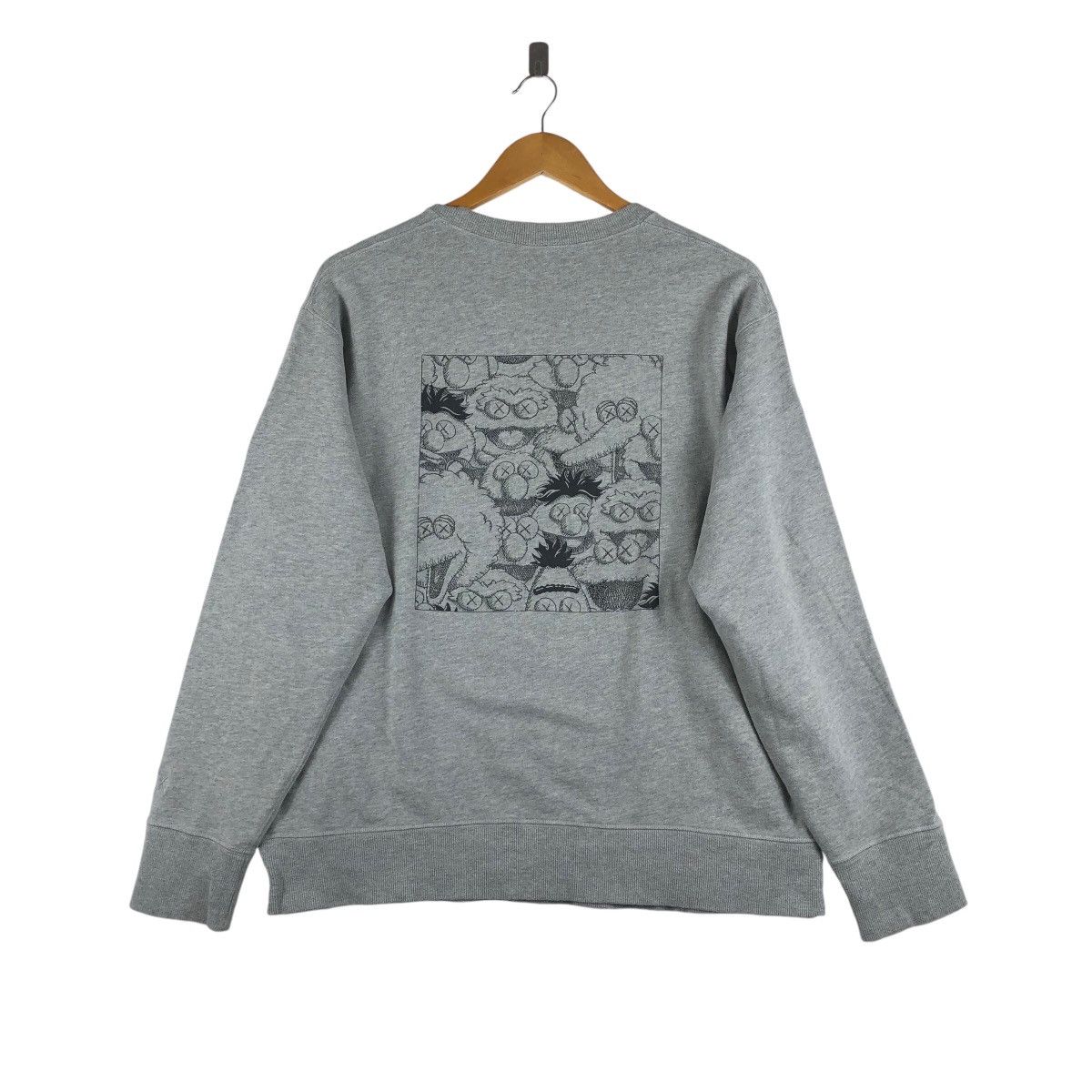 Kaws KAWS x Sesame Street Sweatshirt Big Logo Pullover Jumper Size US XL / EU 56 / 4 - 3 Thumbnail