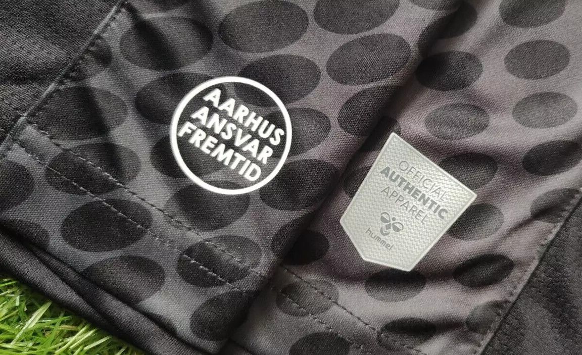 Hummel BNWT AGF AARHUS 2022 2023 GK SHIRT JERSEY FOOTBALL HUMMEL Size US S / EU 44-46 / 1 - 7 Thumbnail