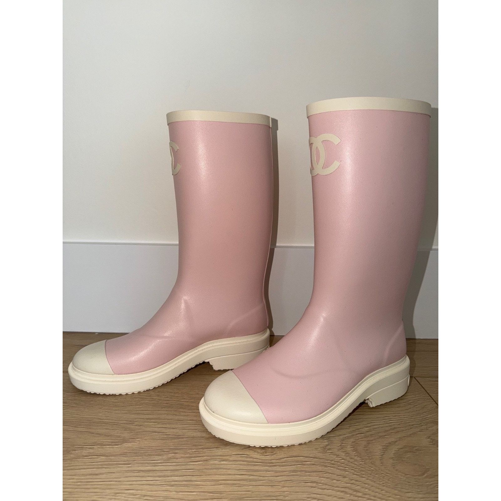 Chanel Chanel Rose Pink White Rubber Rain Boots 38 Size US 8 / IT 38 - 21 Thumbnail
