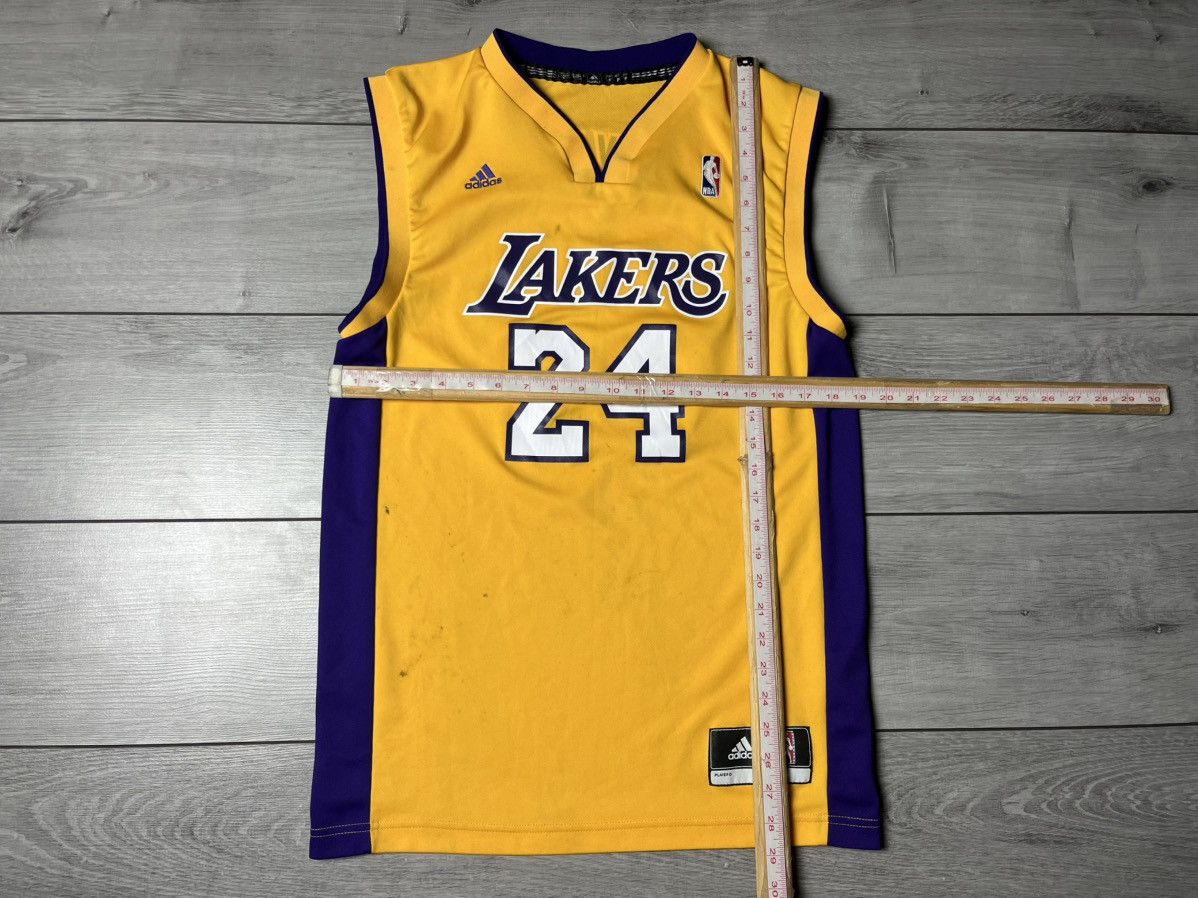 Adidas KOBE BRYANT LOS ANGELES LAKERS BASKETBALL JERSEY NBA ADIDAS Size US S / EU 44-46 / 1 - 7 Thumbnail