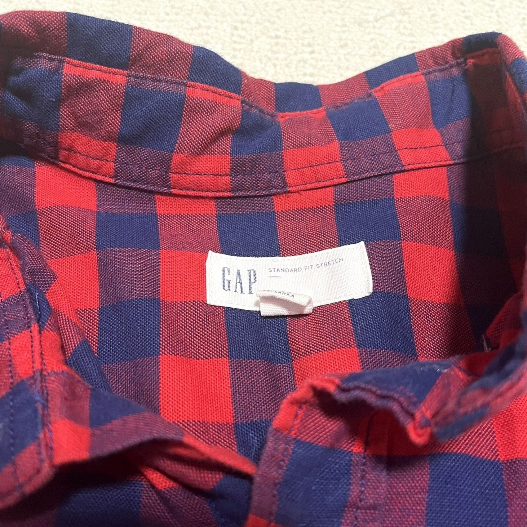 Gap GAP Shirt Mens Button Up Plaid Red Blue Check Large Casual Cotton Knit Slim Fit Short Sleeve Button-Front Size US L / EU 52-54 / 3 - 3 Thumbnail