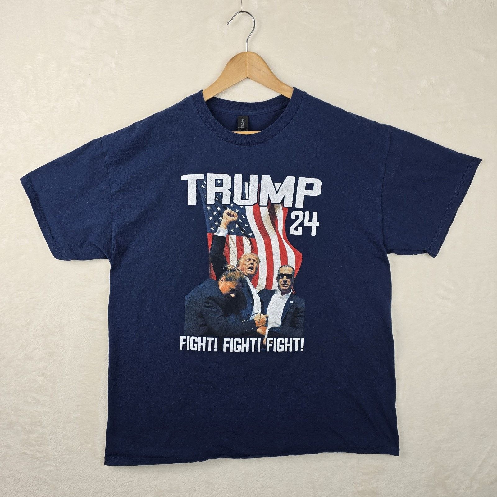 Gildan Trump 2024 Fight Political Shirt Mens XL Blue Short Sleeve Size US XL / EU 56 / 4 - 2 Thumbnail