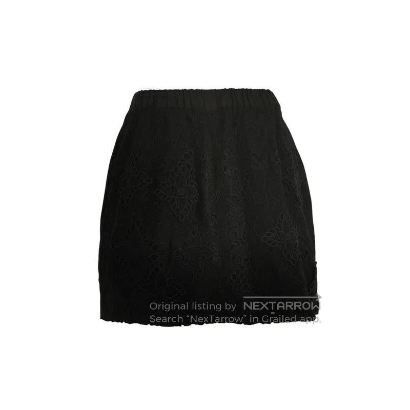 Louis Vuitton Louis Vuitton Black Cotton Lace Zip Skirt. Size US 34 / EU 50 - 1 Thumbnail