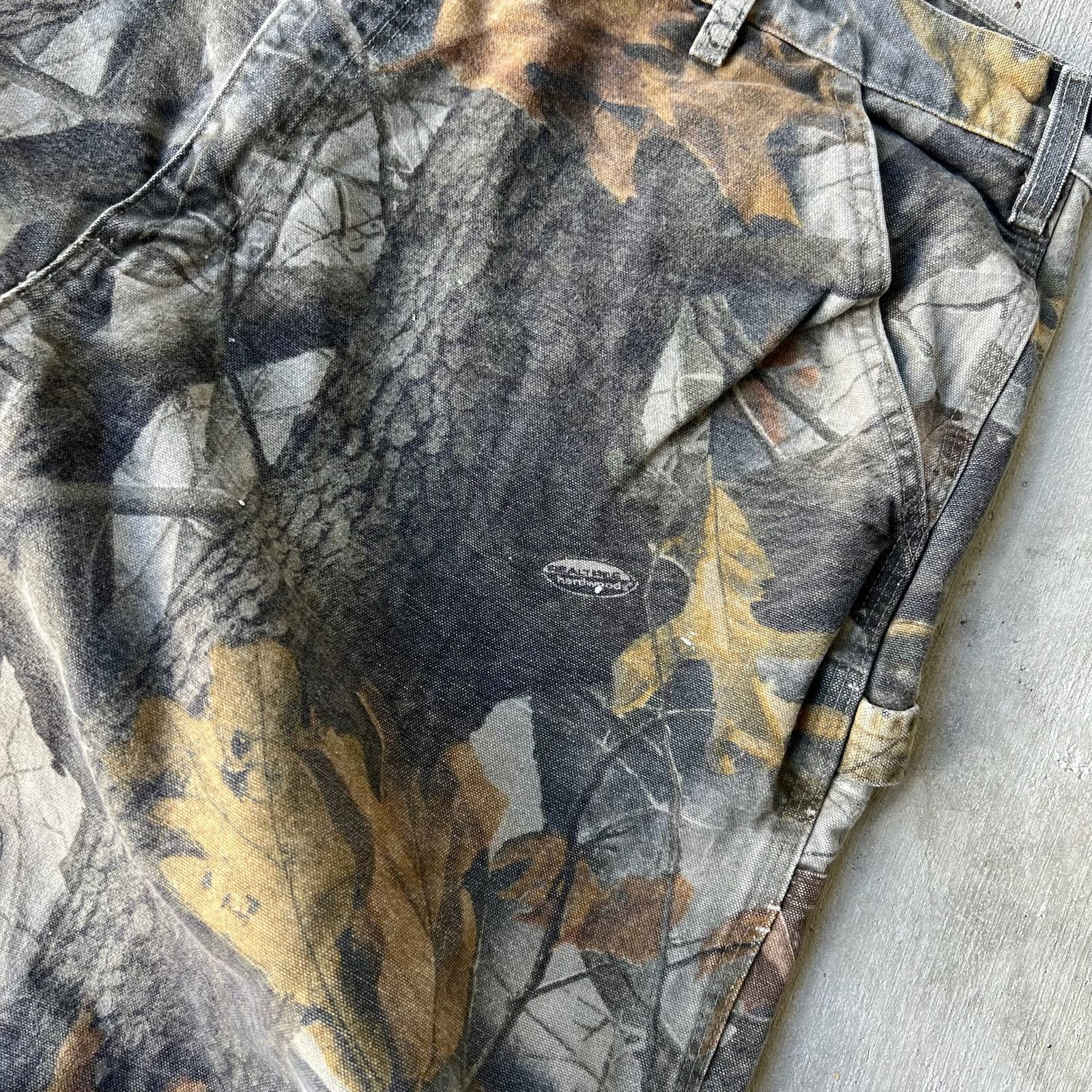 Carhartt × Vintage Carhartt realtree camo work wear carpenter pants Size US 40 / EU 56 - 8 Thumbnail