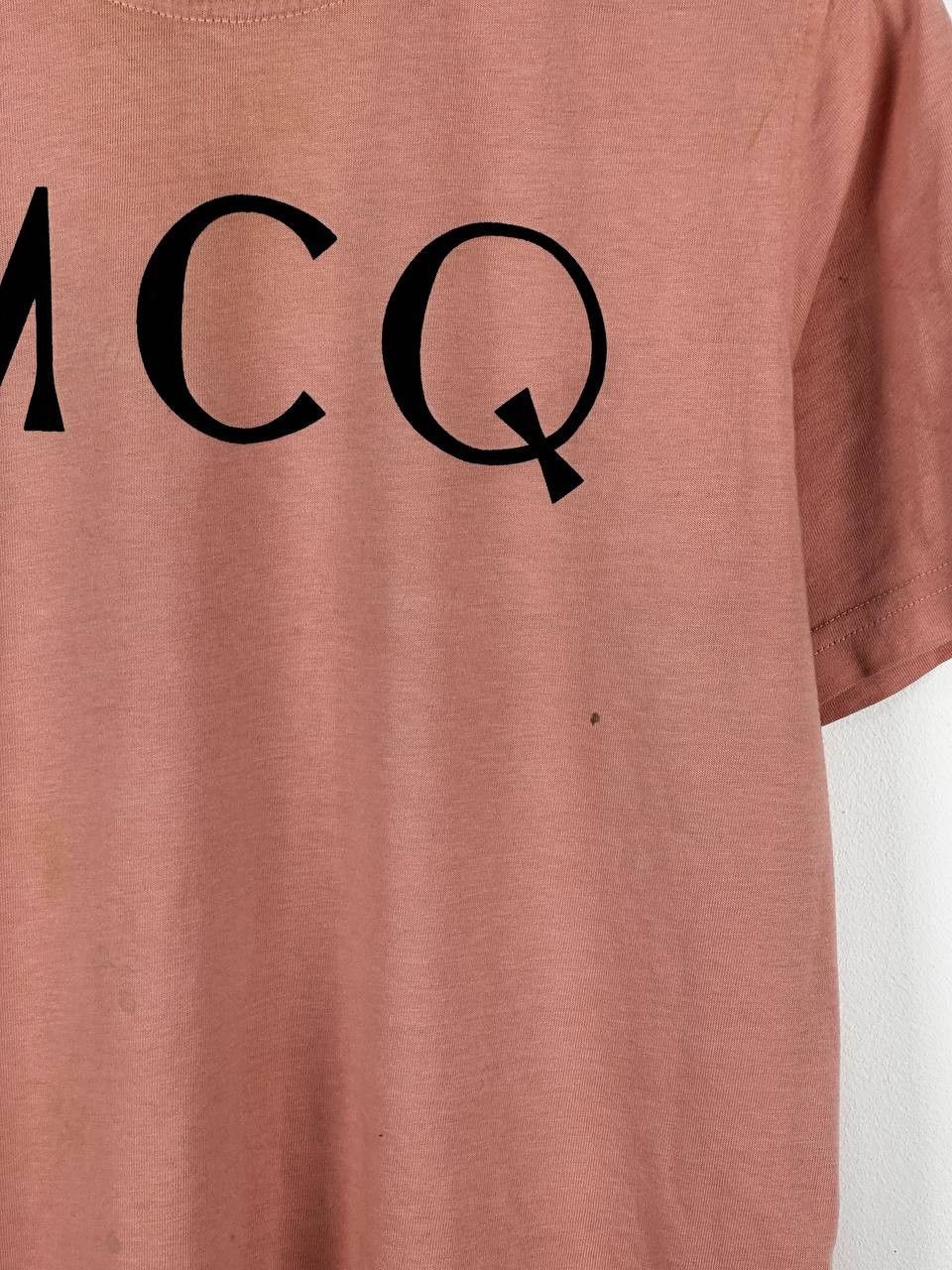Alexander McQueen × MCQ Alexander Mcquine MCQ Pink Big Logo T Shirt Size S / US 4 / IT 40 - 8 Thumbnail