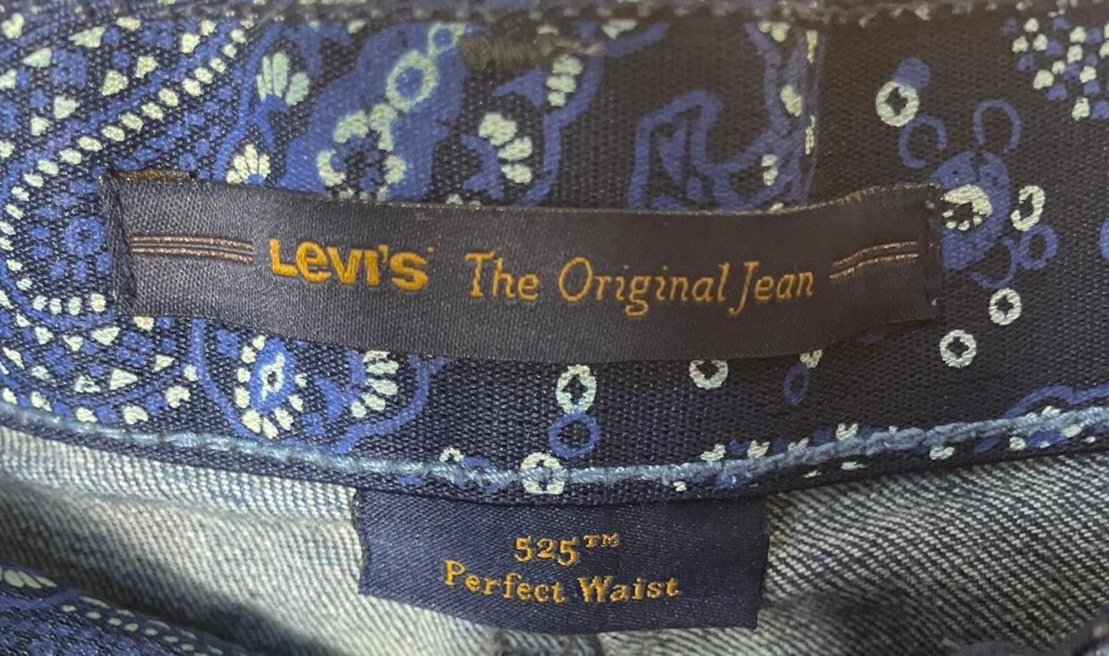 Levi's Levi's 525 Denim Shorts Women's Size 10 Blue Perfect Waist Size 30" / US 8 / IT 44 - 2 Thumbnail