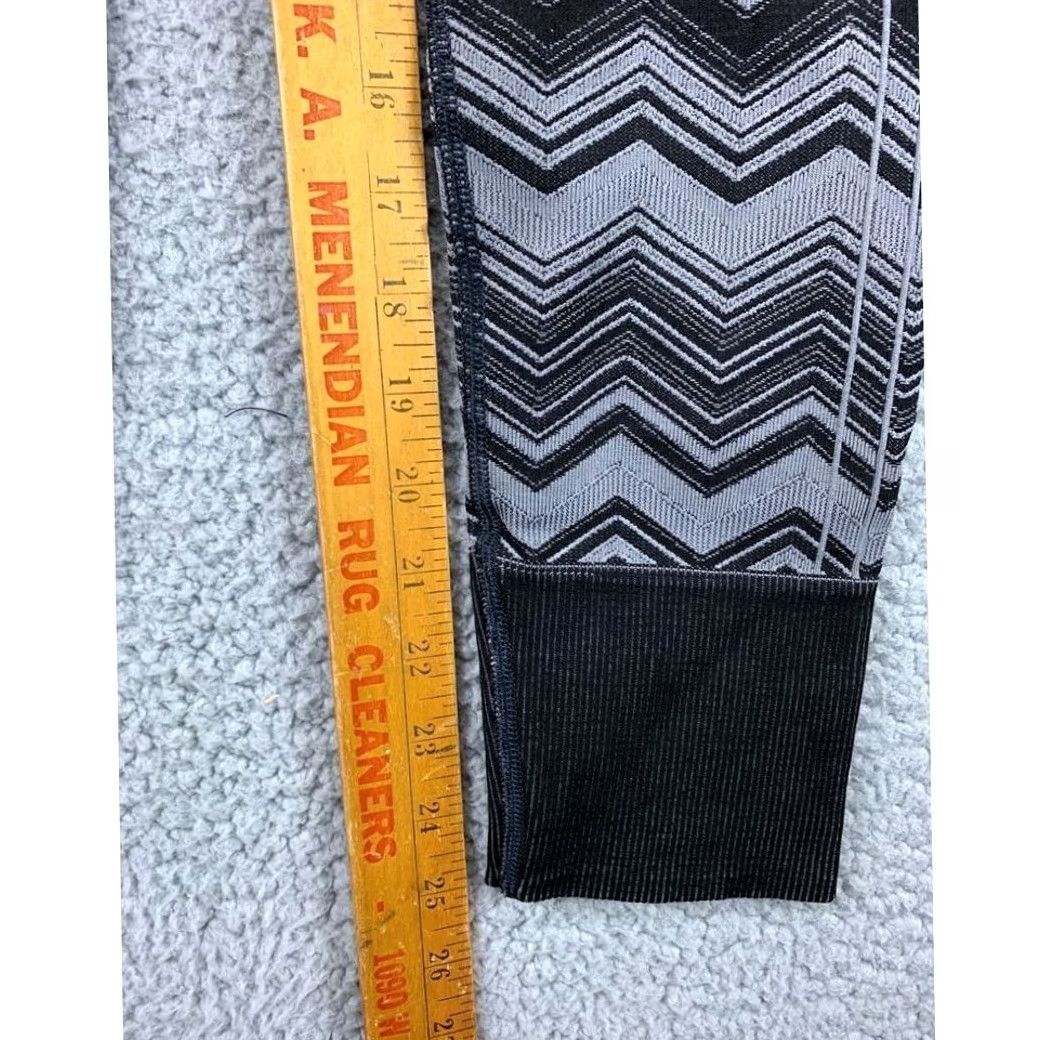 Lululemon Lululemon Leggings Womens 4 Black Grey Workout Yoga Activewear Cropped Stretch Size 27" / US 4 / IT 40 - 7 Thumbnail