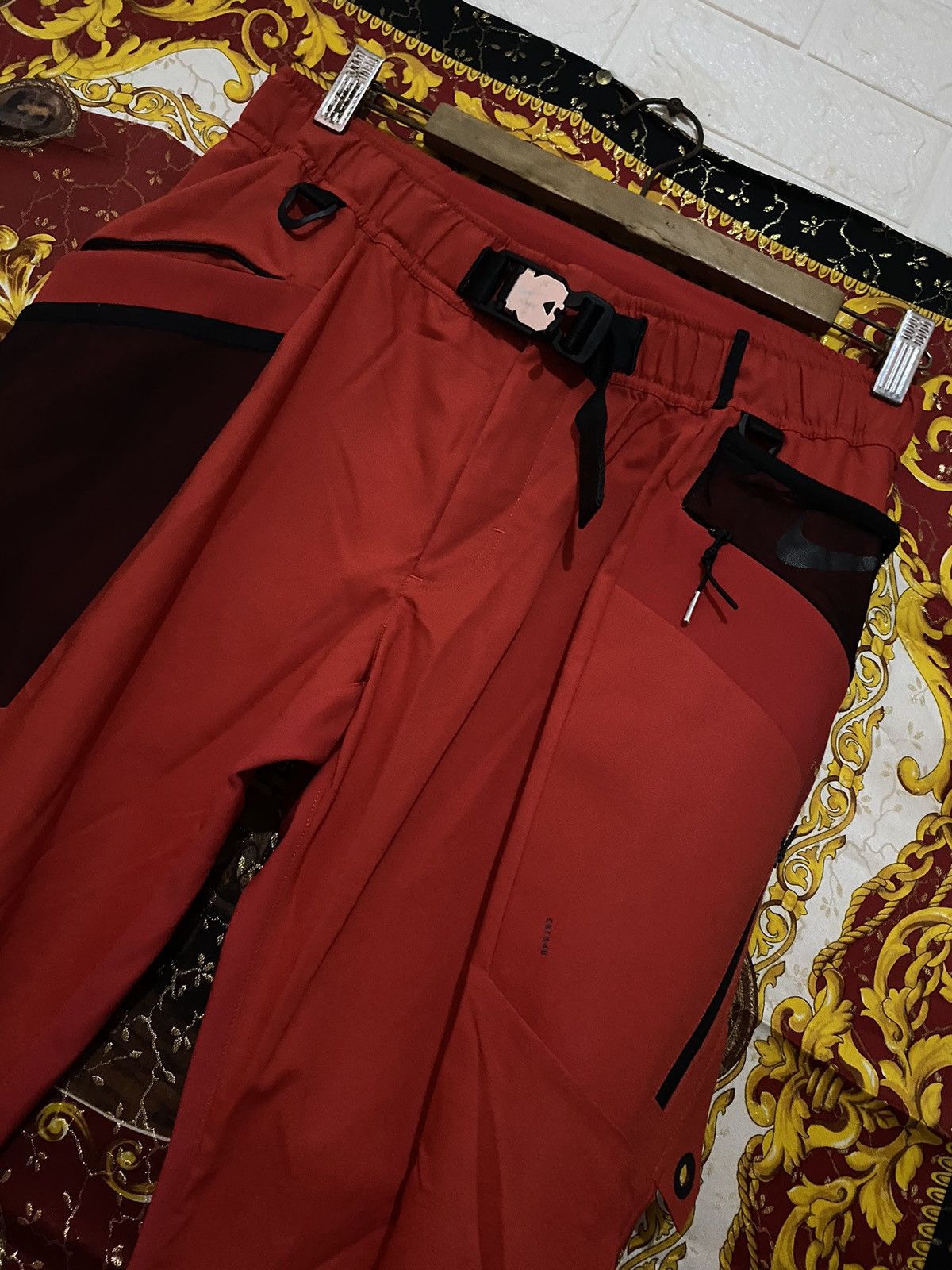 1017 ALYX 9SM × MMW × Nike Nike x MMW university red Tech pants Size 30" / US 8 / IT 44 - 3 Thumbnail