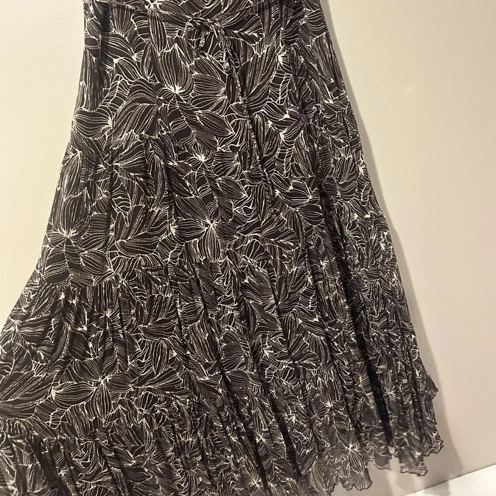 Nine West beachy silk whimsical maxi floor length flowy gown Size M / US 6-8 / IT 42-44 - 3 Thumbnail