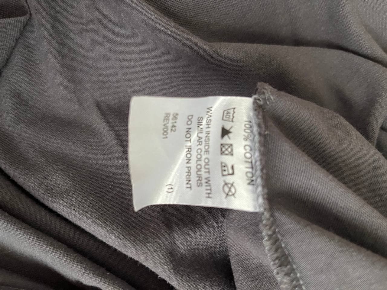 Other Sinstar Two T-shirts in one lot. Nice print. Size US L / EU 52-54 / 3 - 5 Thumbnail
