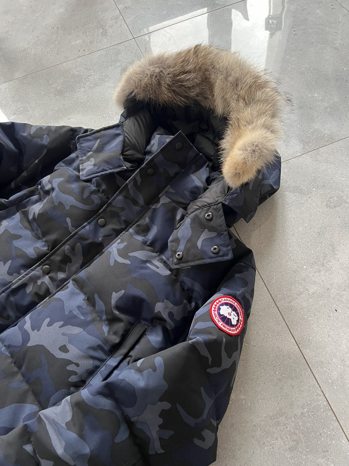 Canada Goose Super rare Canada Goose Blue Camo wyndham Size US XXL / EU 58 / 5 - 2 Thumbnail