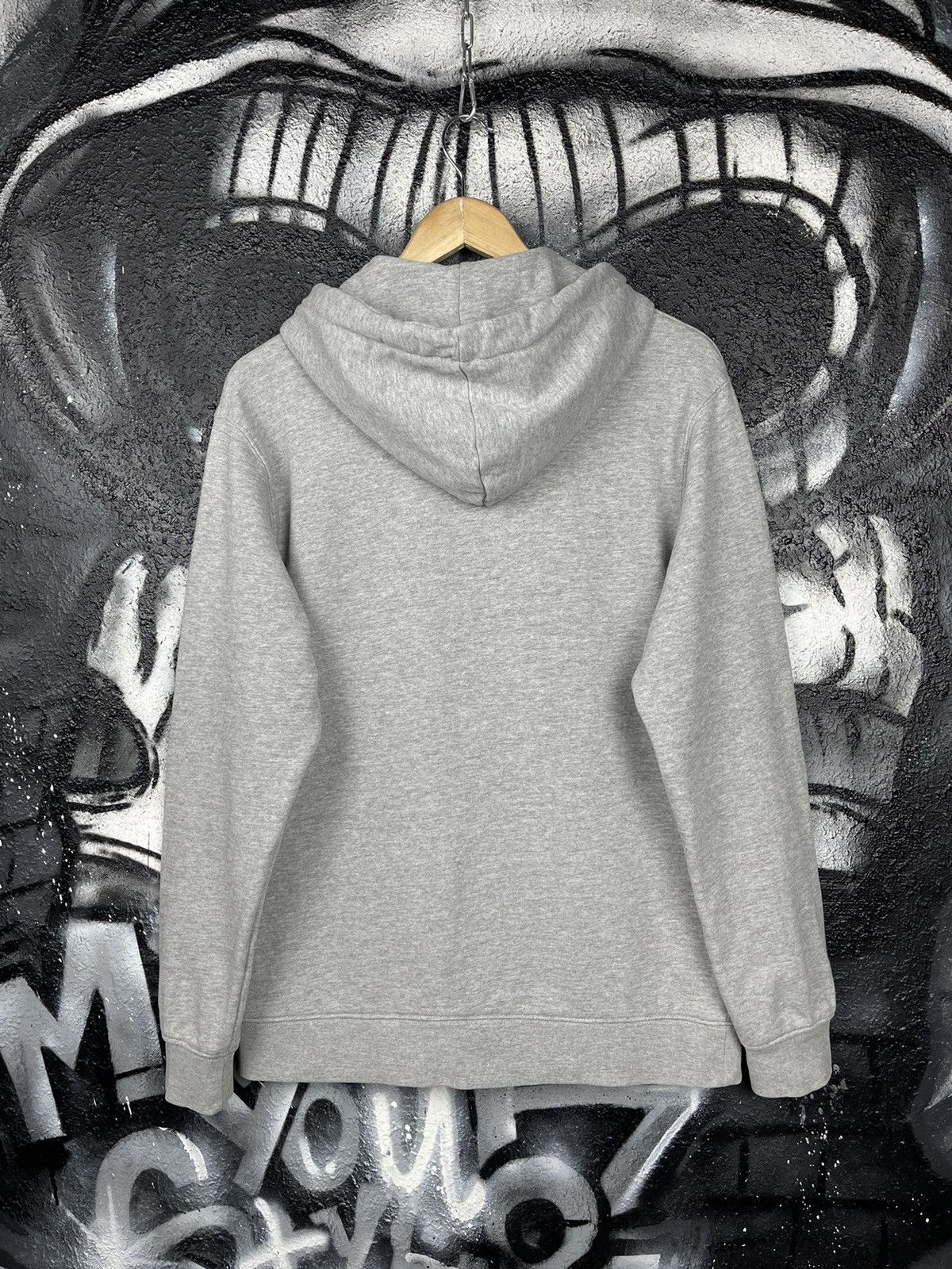Douglas Hayward Douglas Hayward Mayfair London Grey Hoodie Men’s Size L Size US L / EU 52-54 / 3 - 5 Thumbnail