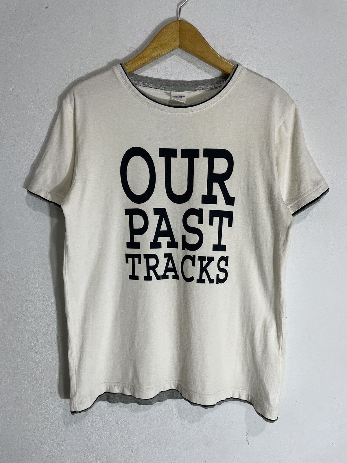 Japanese Brand Our past Tracks poem tee Size US M / EU 48-50 / 2 - 1 Thumbnail