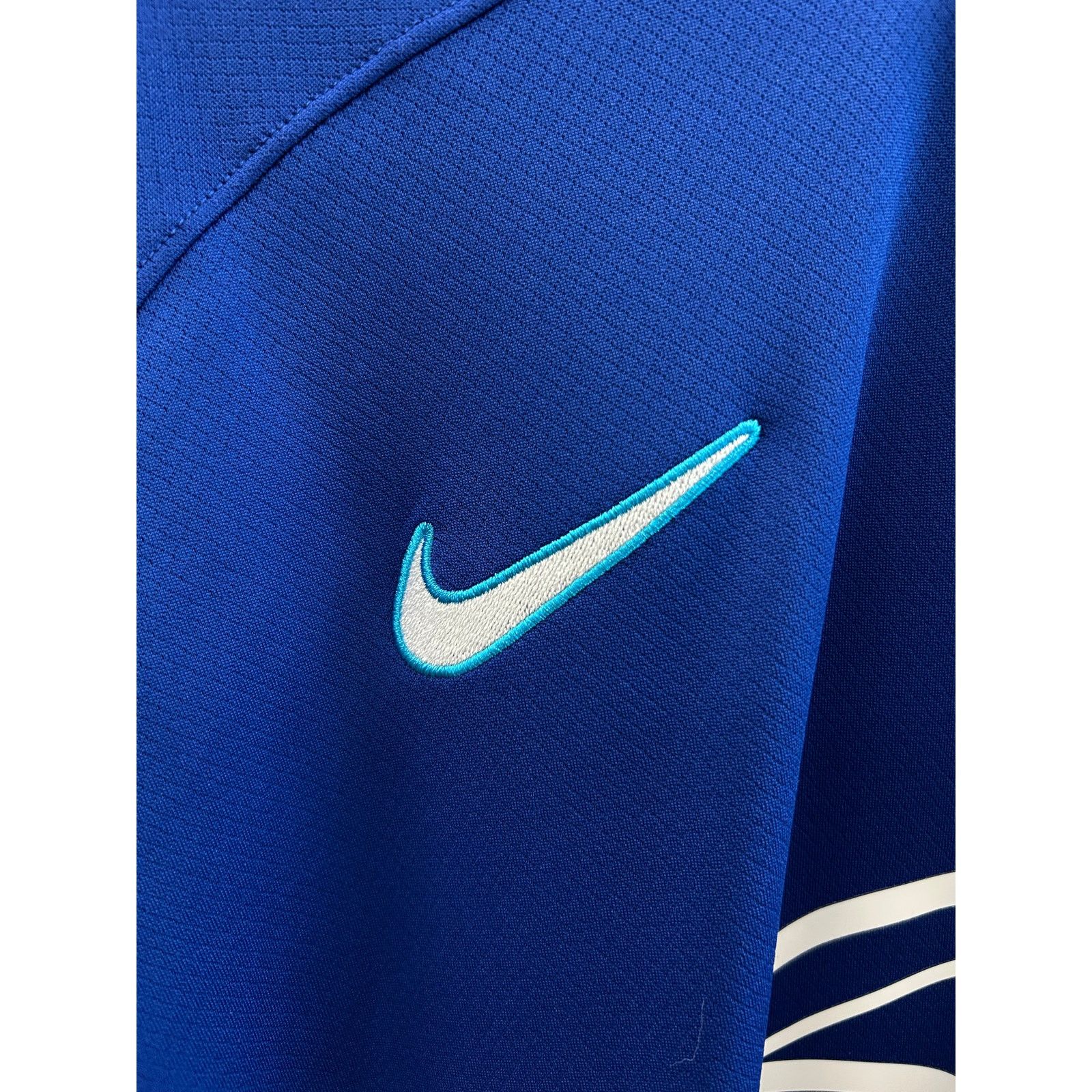 Nike Nike Chelsea F.C. 2022/23 Home Stadium Soccer Jersey XL B15 Size US XL / EU 56 / 4 - 5 Thumbnail