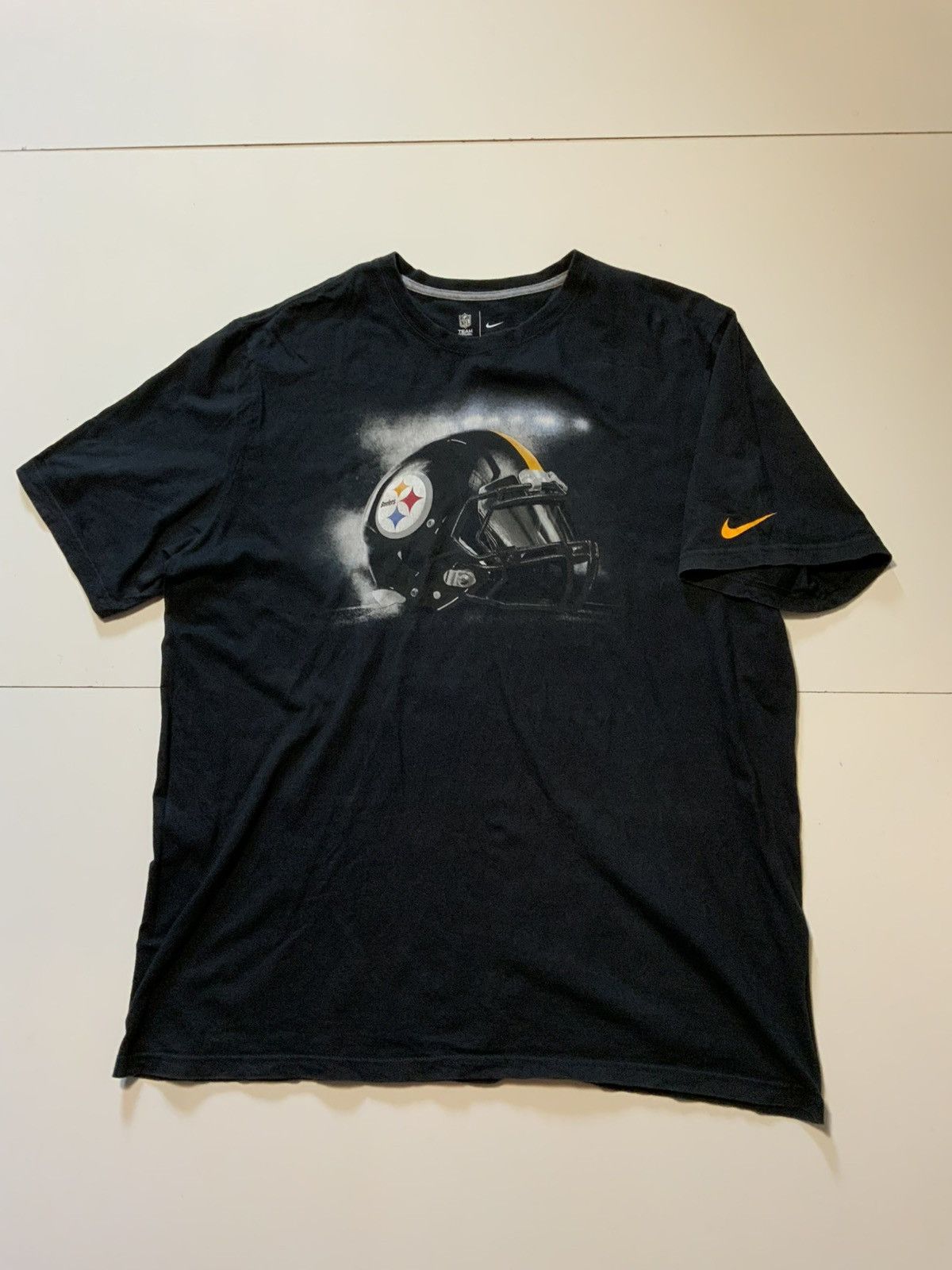 Nike Nike NFL Football Pittsburgh Steelers Helmet S/S T-Shirt Size US XXL / EU 58 / 5 - 2 Thumbnail
