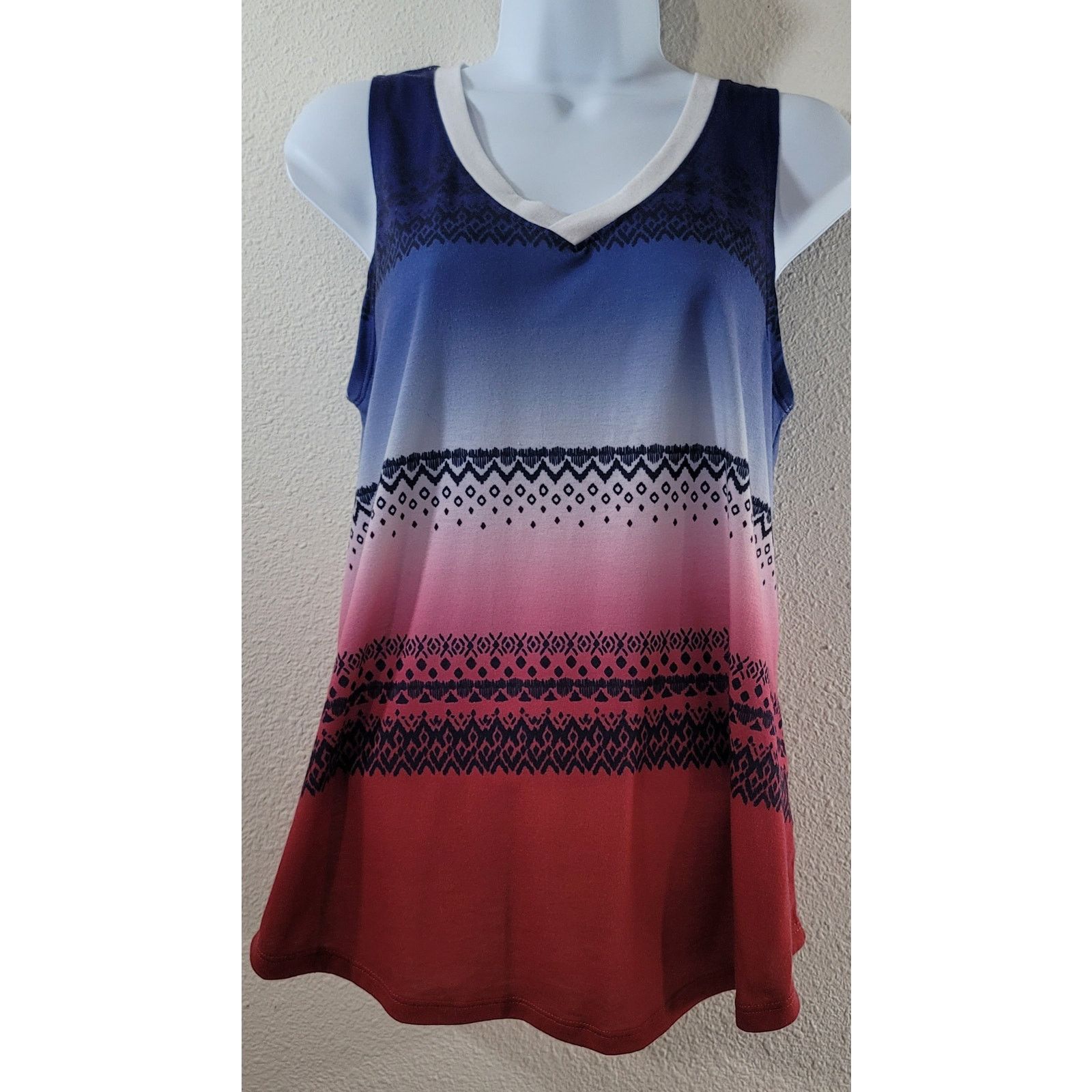Other Mic & Jax Red White Blue Ombre Sleeveless Top Medium Flowy Size M / US 6-8 / IT 42-44 - 1 Thumbnail