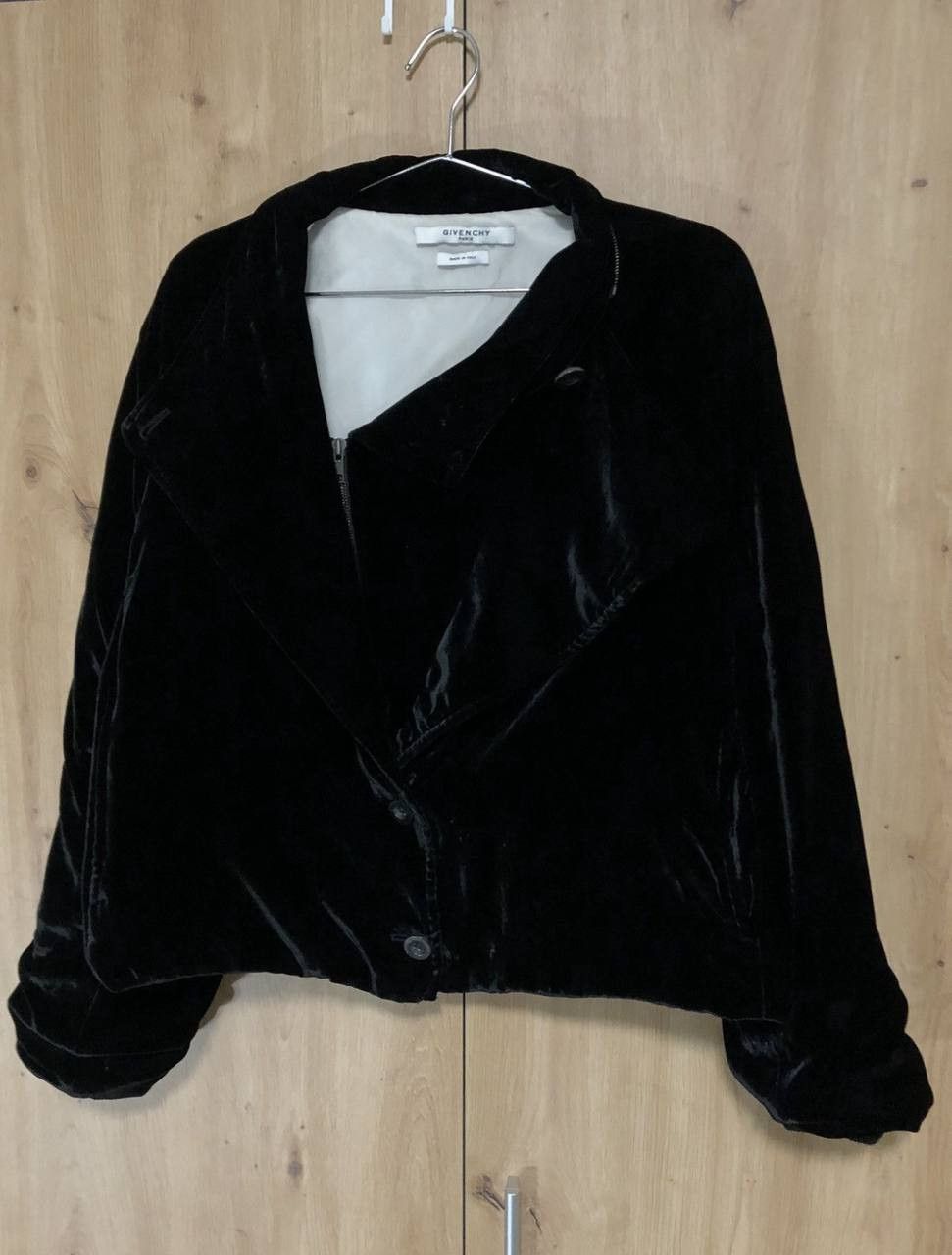 Givenchy Givenchy Velur Zip Up Jacket Black Archive Clothing Size L / US 10 / IT 46 - 2 Thumbnail