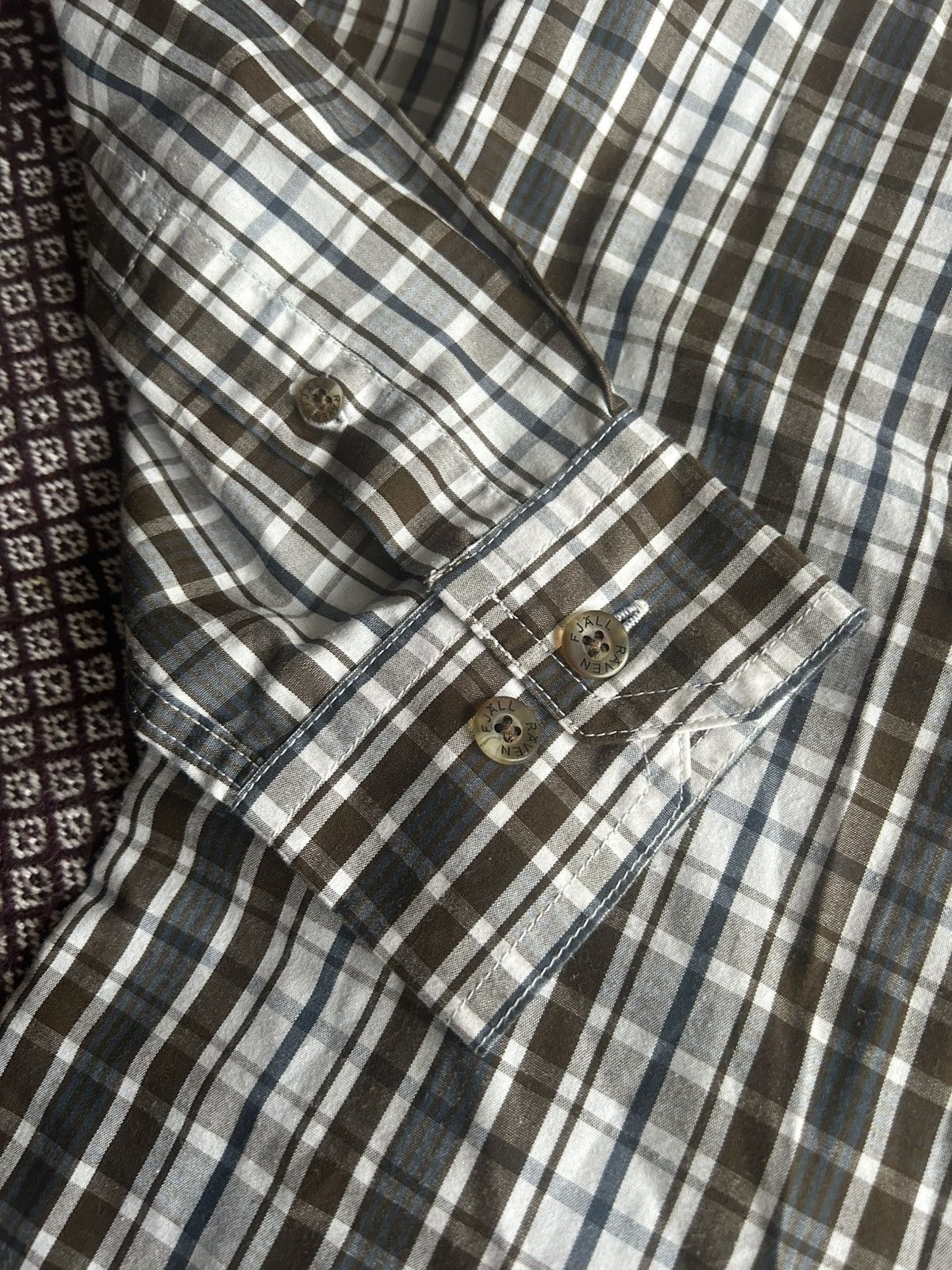 Fjallraven FjallRaven Equipment Outdoor Mens Shirt Striped Size Small Size US S / EU 44-46 / 1 - 5 Thumbnail