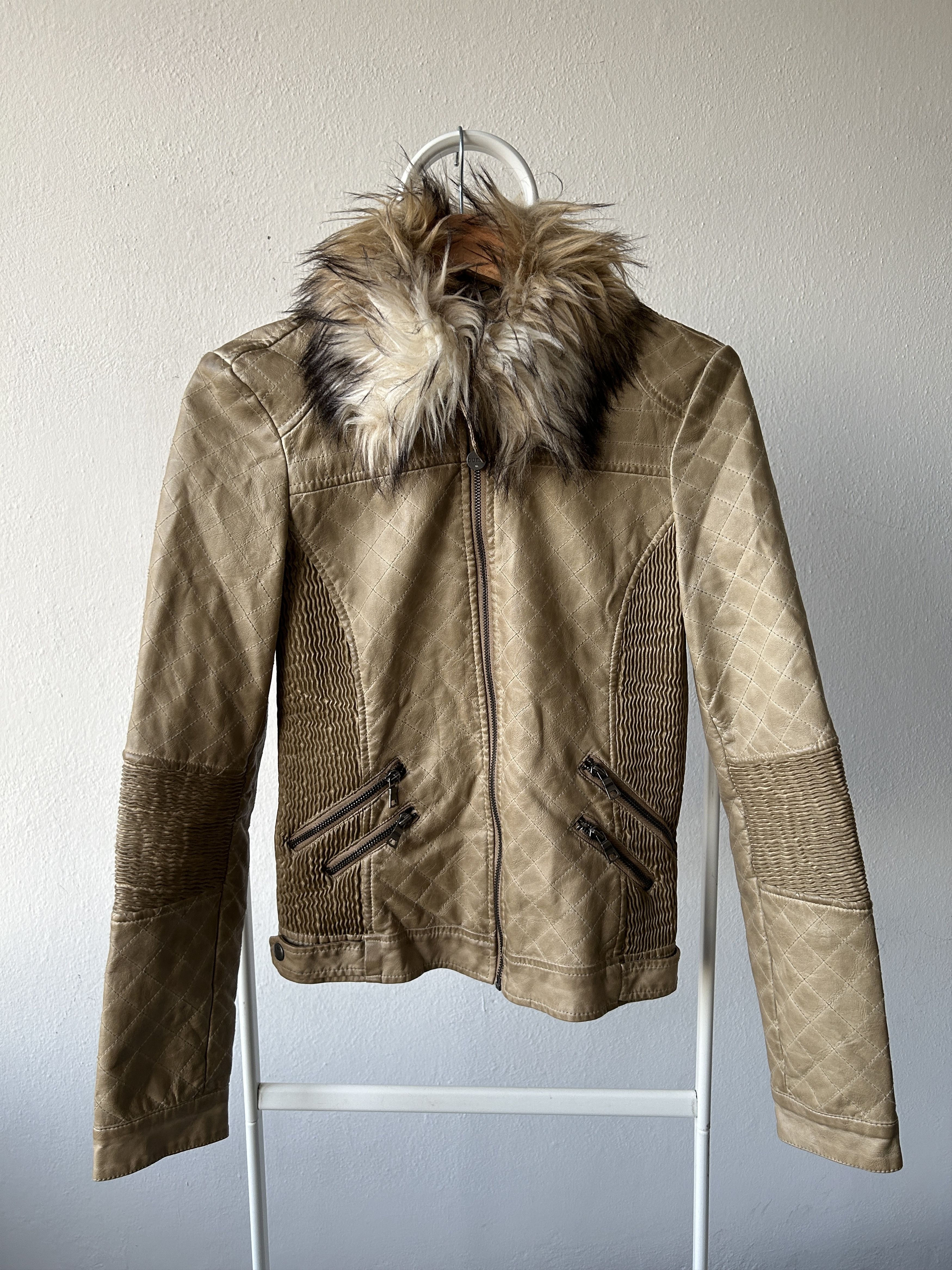 Guess Guess faux leather and faux fur biker jacket Size XS / US 0-2 / IT 36-38 - 2 Thumbnail