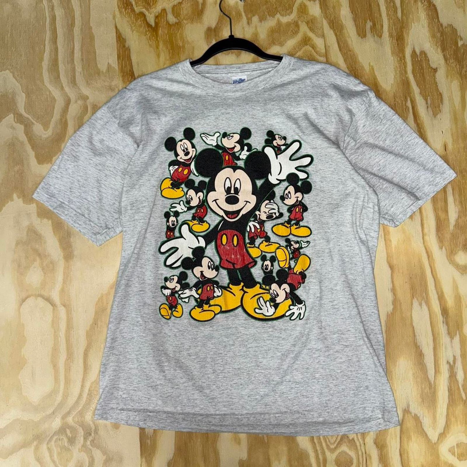 Disney Vintage y2k mickey mouse 1990s disneyland cartoon t-shirt Size US L / EU 52-54 / 3 - 1 Thumbnail