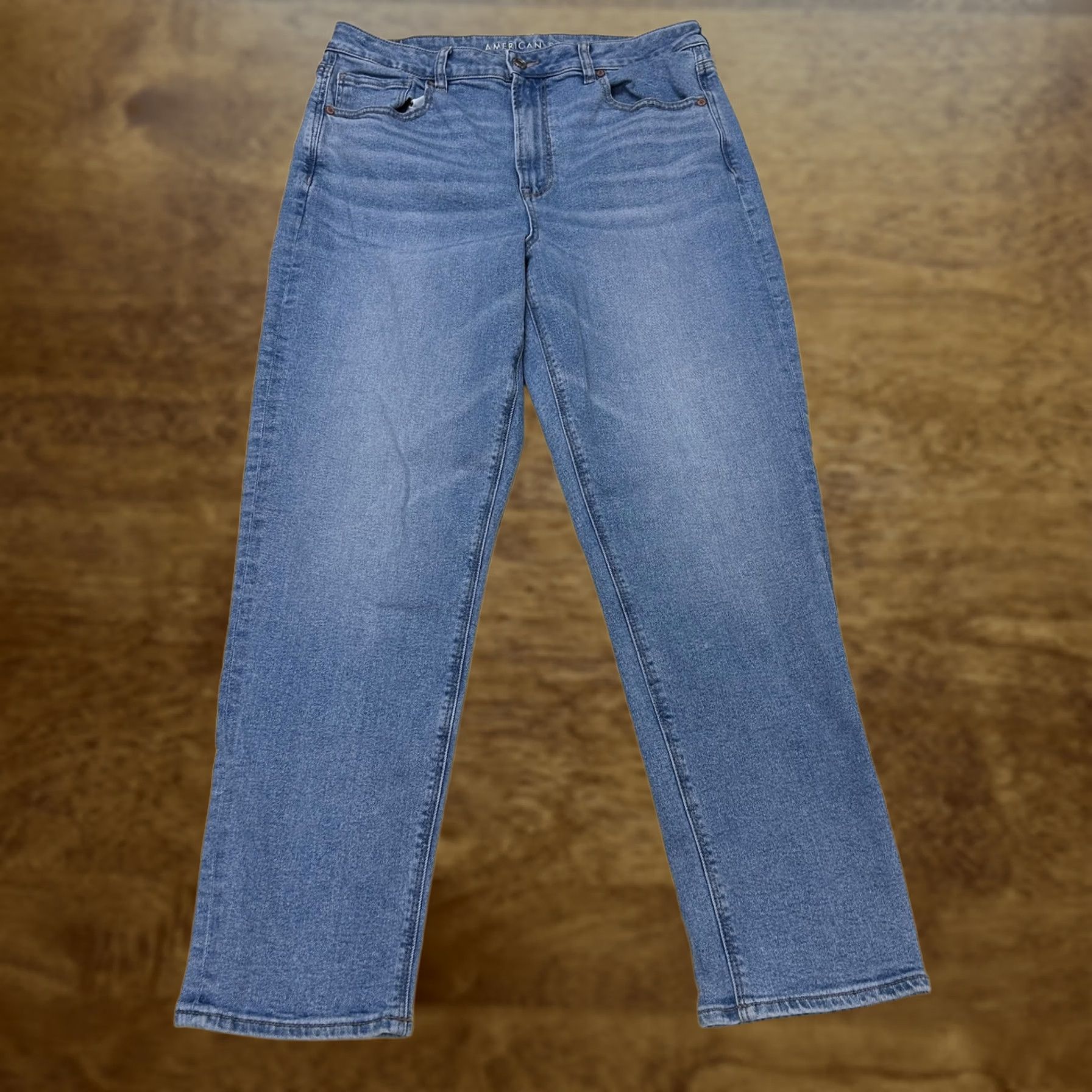 American Eagle Outfitters American Eagle Outfitters Womens Straight Jeans 12 Med Wash Blue Stretch Denim Size 34" / US 12 / IT 48 - 1 Thumbnail