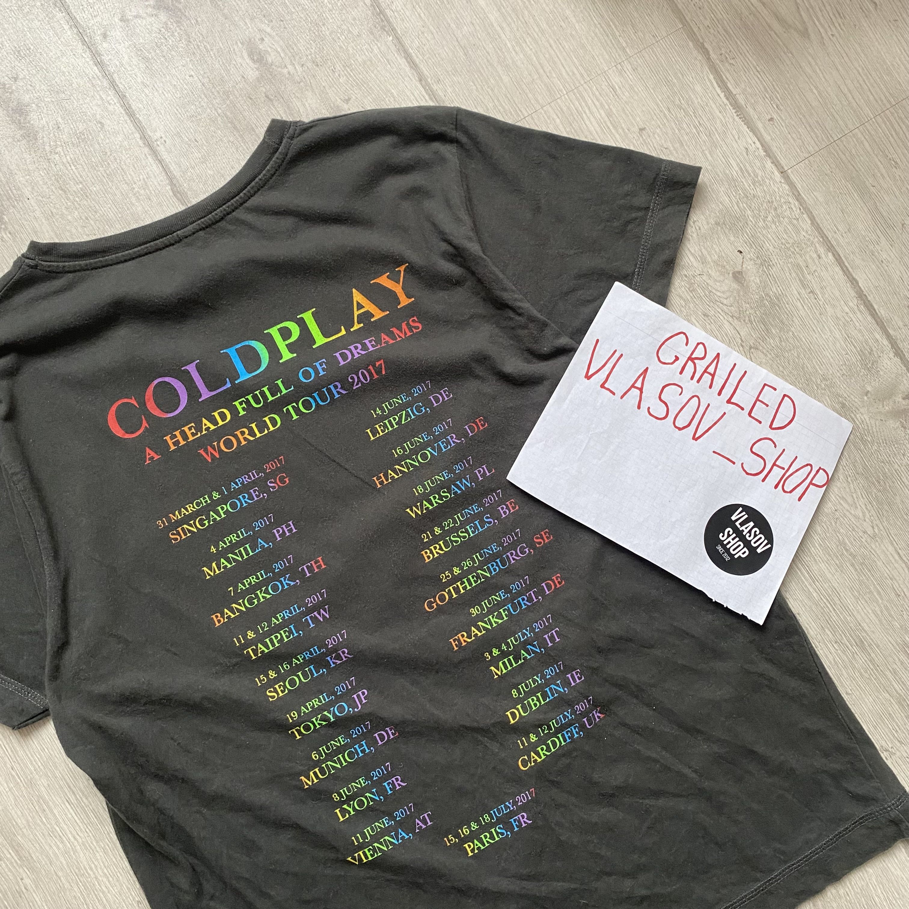 Band Tees COLDPLAY world tour 2016 tee A head full of dreams Size US S / EU 44-46 / 1 - 7 Thumbnail