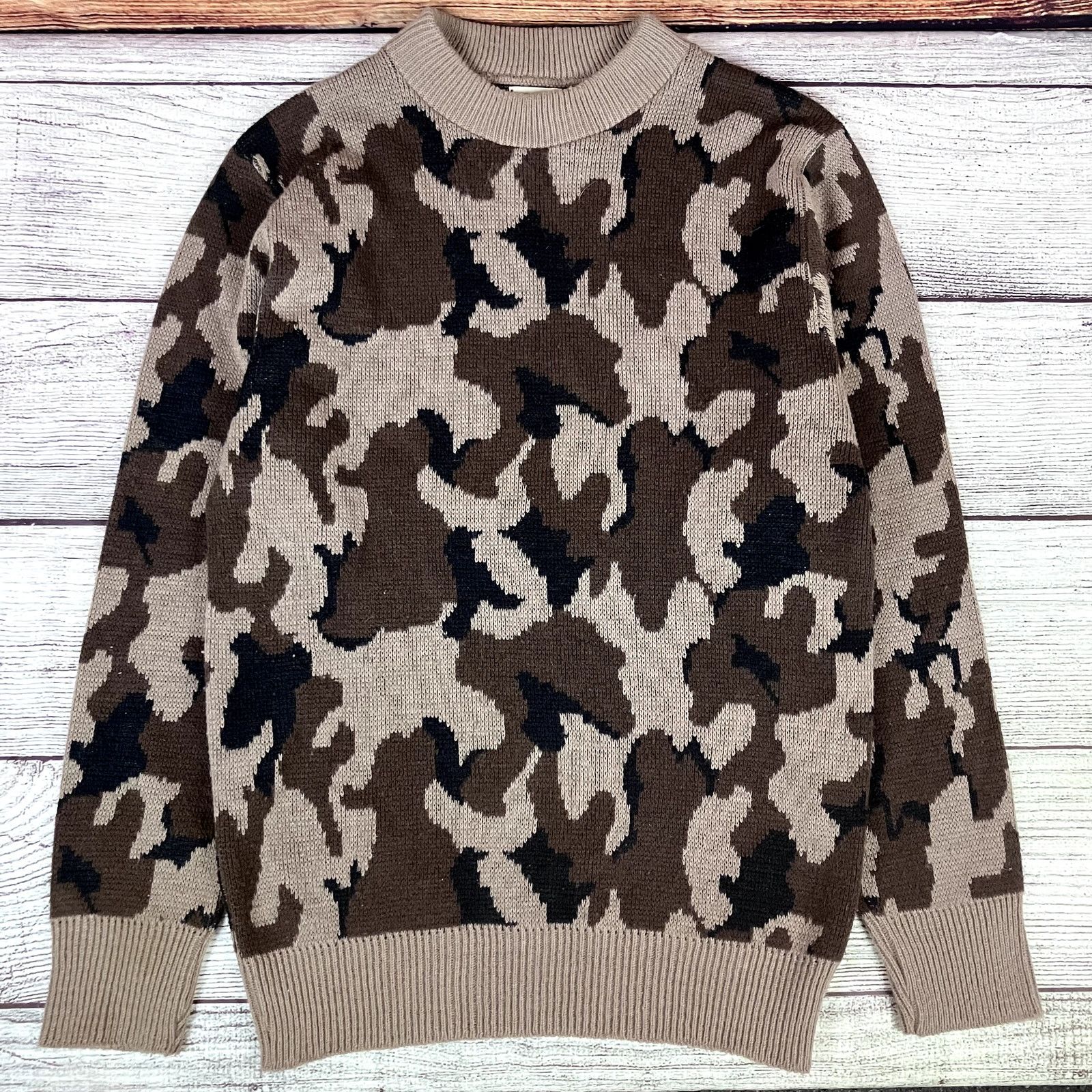 Vintage Vintage 1990s Winona Camouflage Wool Crewneck Sweater Size US L / EU 52-54 / 3 - 1 Thumbnail