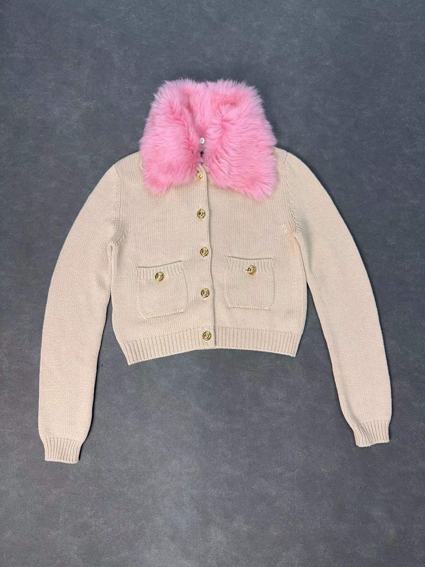 Miu Miu MiuMiu Pink Furry Collar Cardigan K2 Size XS / US 0-2 / IT 36-38 - 1 Thumbnail