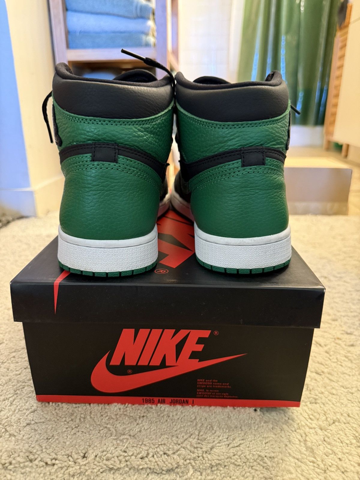 Nike Air Jordan 1 Retro OG High - Pine Size US 9 / EU 42 - 5 Thumbnail