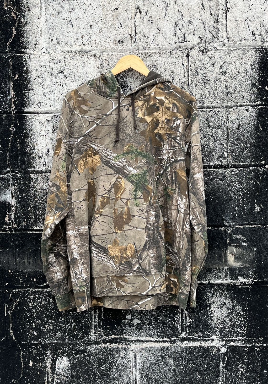 Carhartt Realtree camo boxy fit blank hoodie skater streetwear hype Size US XL / EU 56 / 4 - 1 Thumbnail