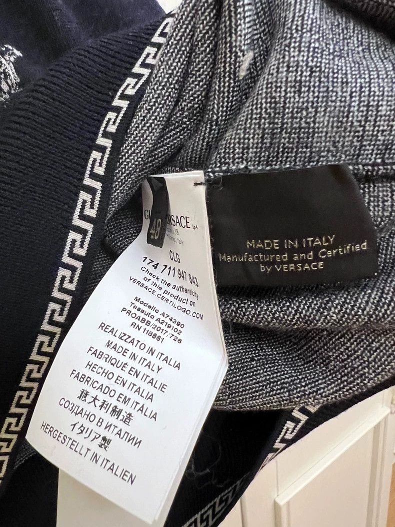 Versace Versace Men's wool sweater Size US M / EU 48-50 / 2 - 8 Thumbnail