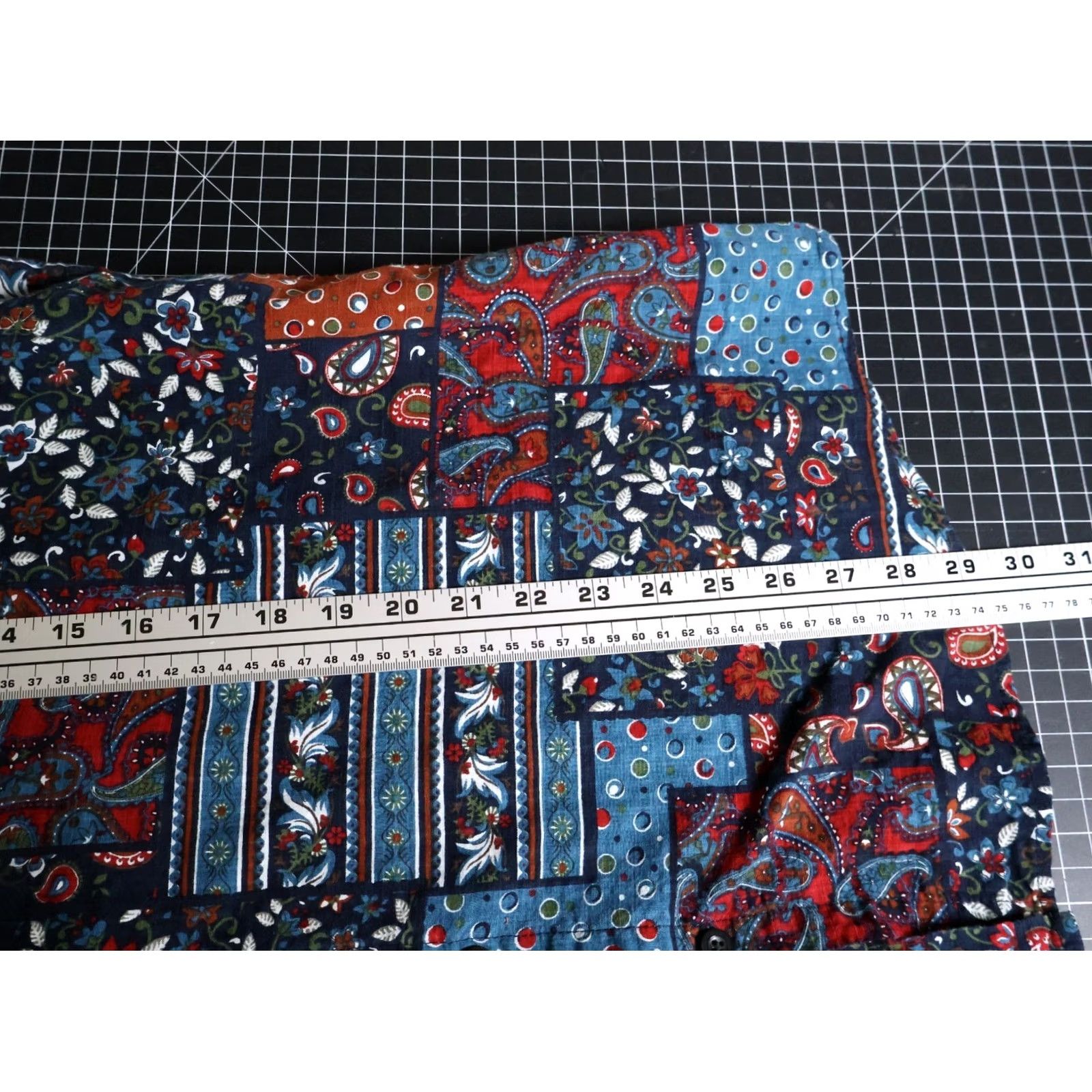 Vintage VatPave Shirt Men XL Red Blue Paisley Patchwork Bandana Cotton Viscose Button-Up Short Sleeve Bohemian Hippie Retro Size US XL / EU 56 / 4 - 6 Thumbnail