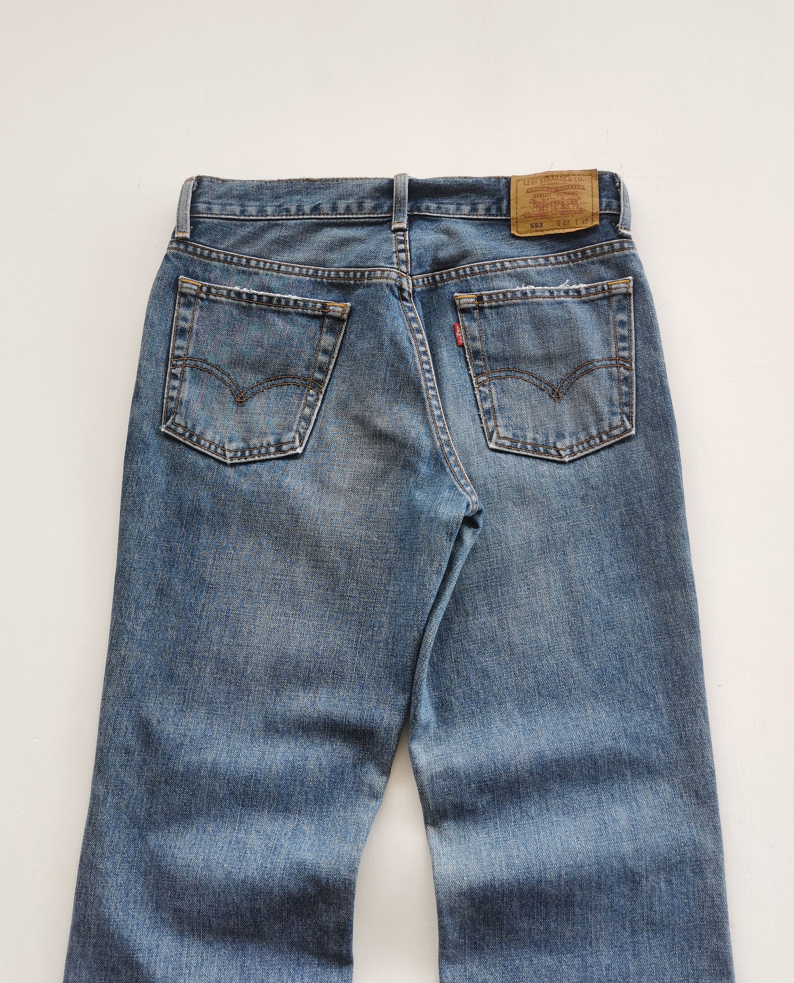 A1923 Levis 553 Flare Jeans Size US 29 - 7 Thumbnail