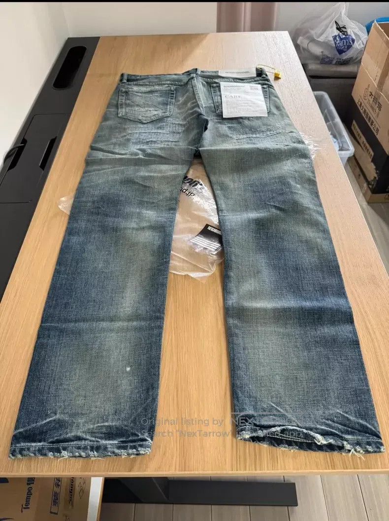 Neighborhood Neighborhood size L Jeans Size US 27 - 2 Thumbnail